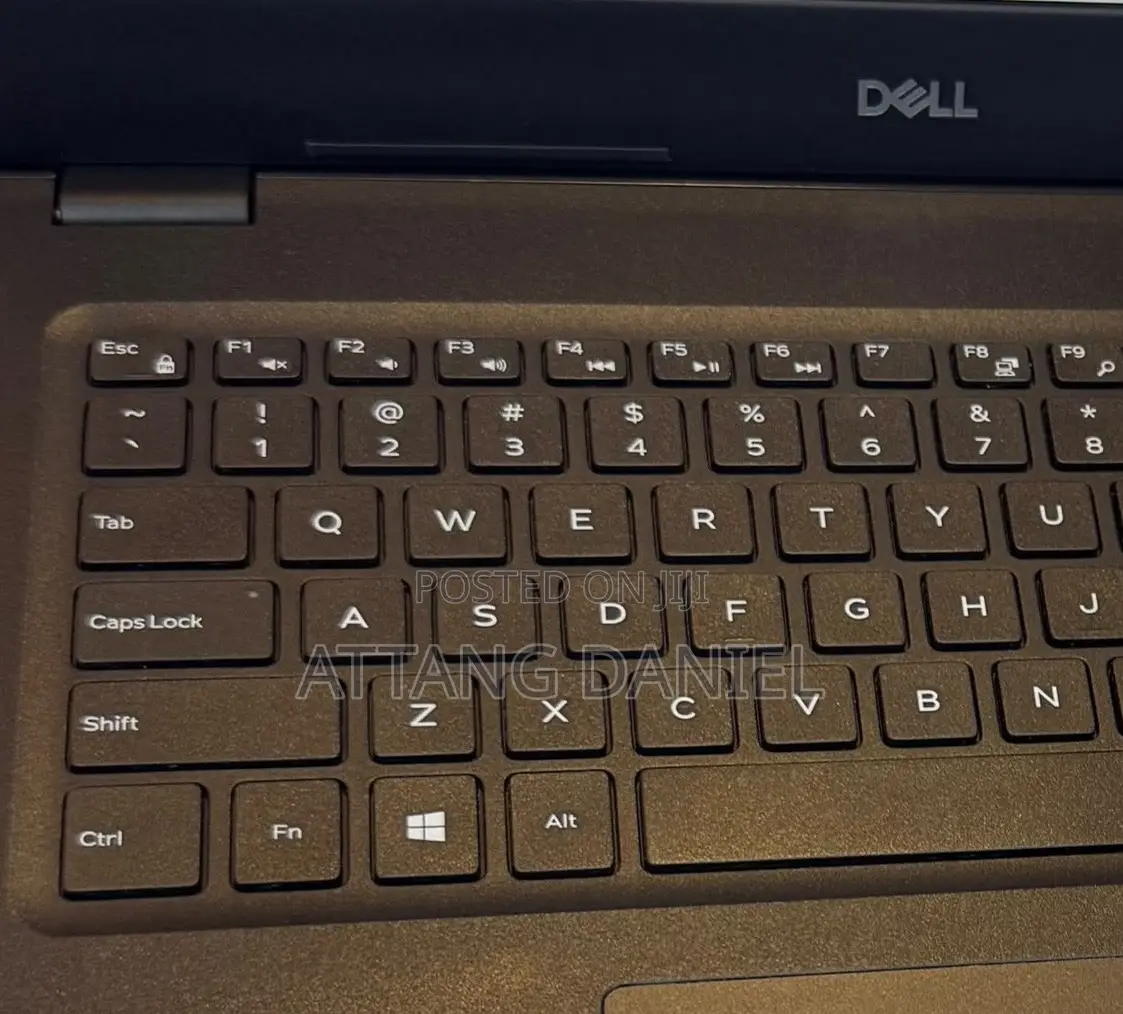 Laptop Dell Latitude 3490 16GB Intel Core i7 SSD 256GB