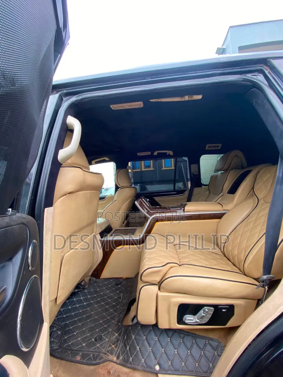 Lexus LX 570 2010 Black