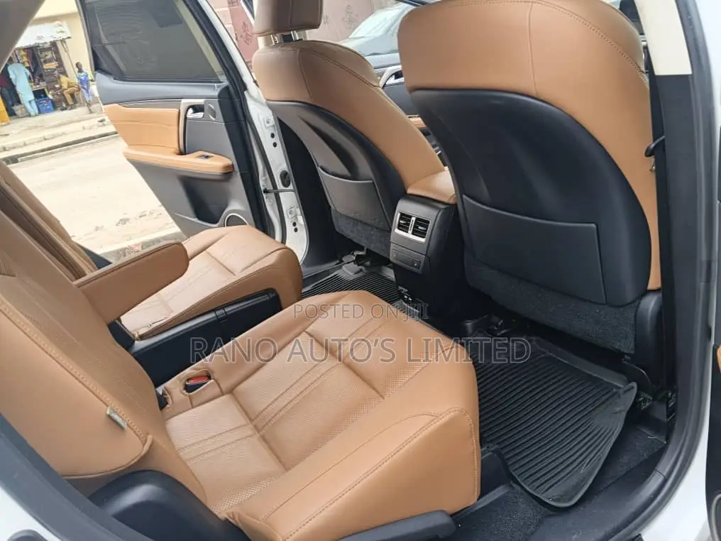 Lexus RX 350 FWD 2022 White