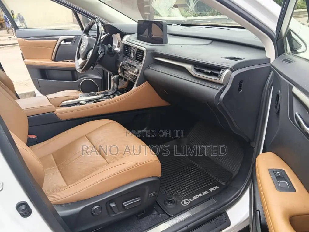 Lexus RX 350 FWD 2022 White