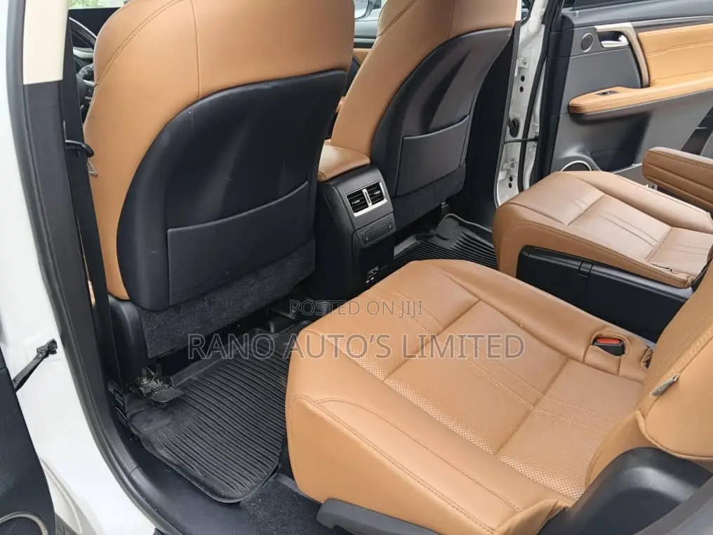 Lexus RX 350 FWD 2022 White