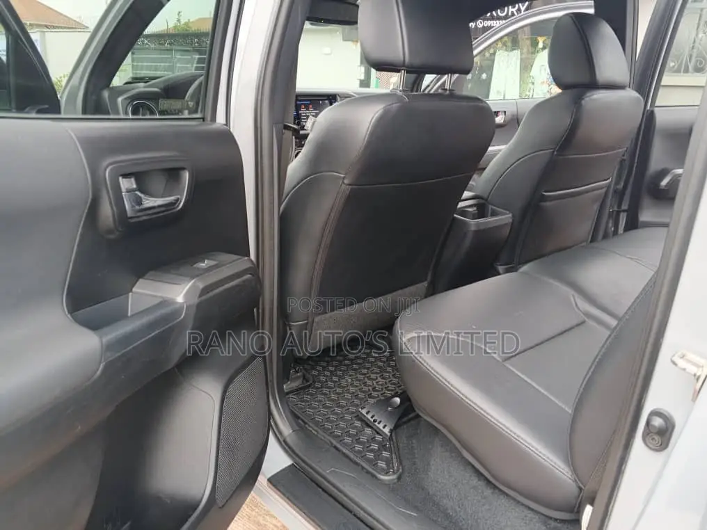 Toyota Tacoma TRD Sport 2019 Gray