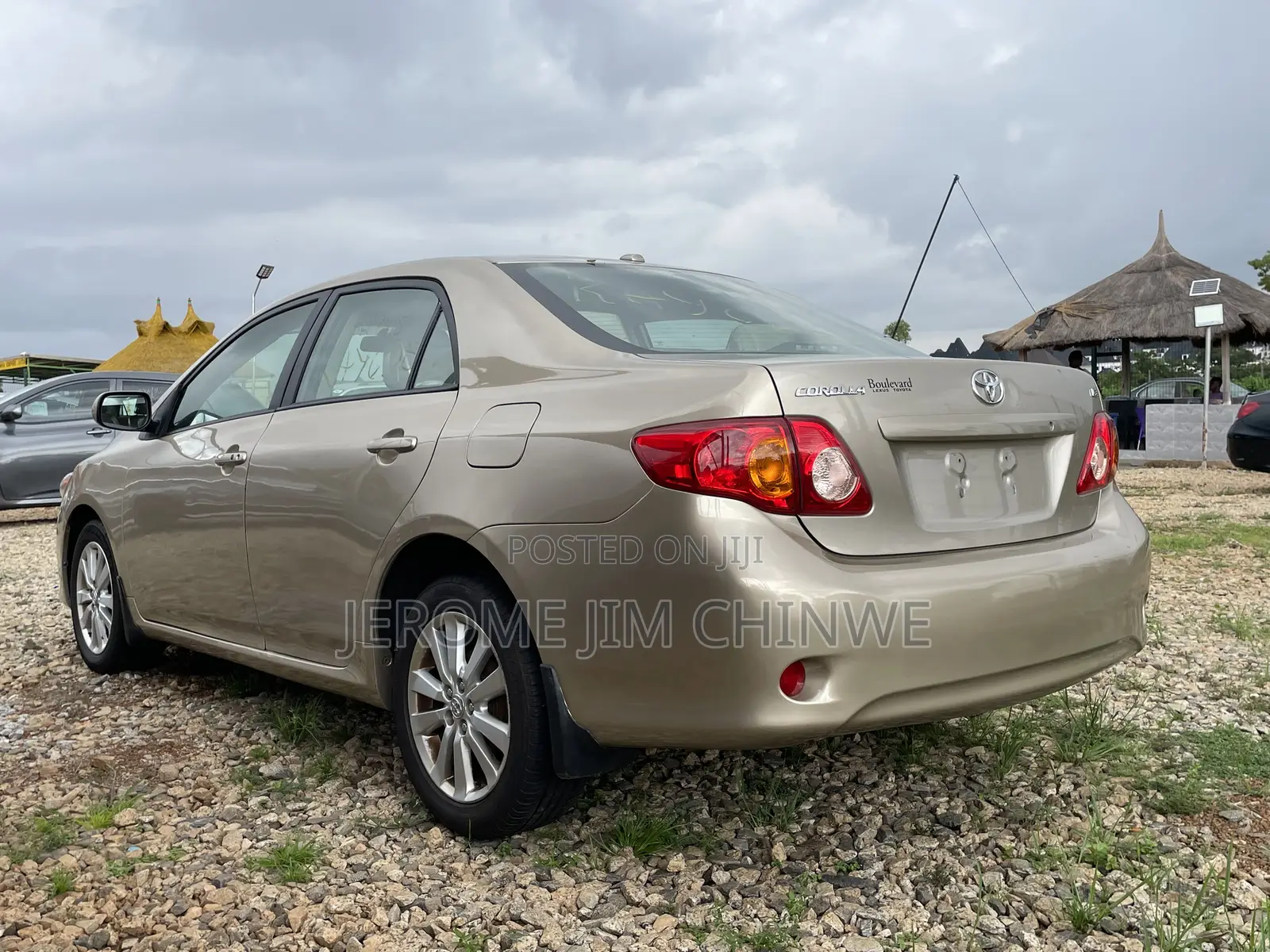 Toyota Corolla 2010 Gold