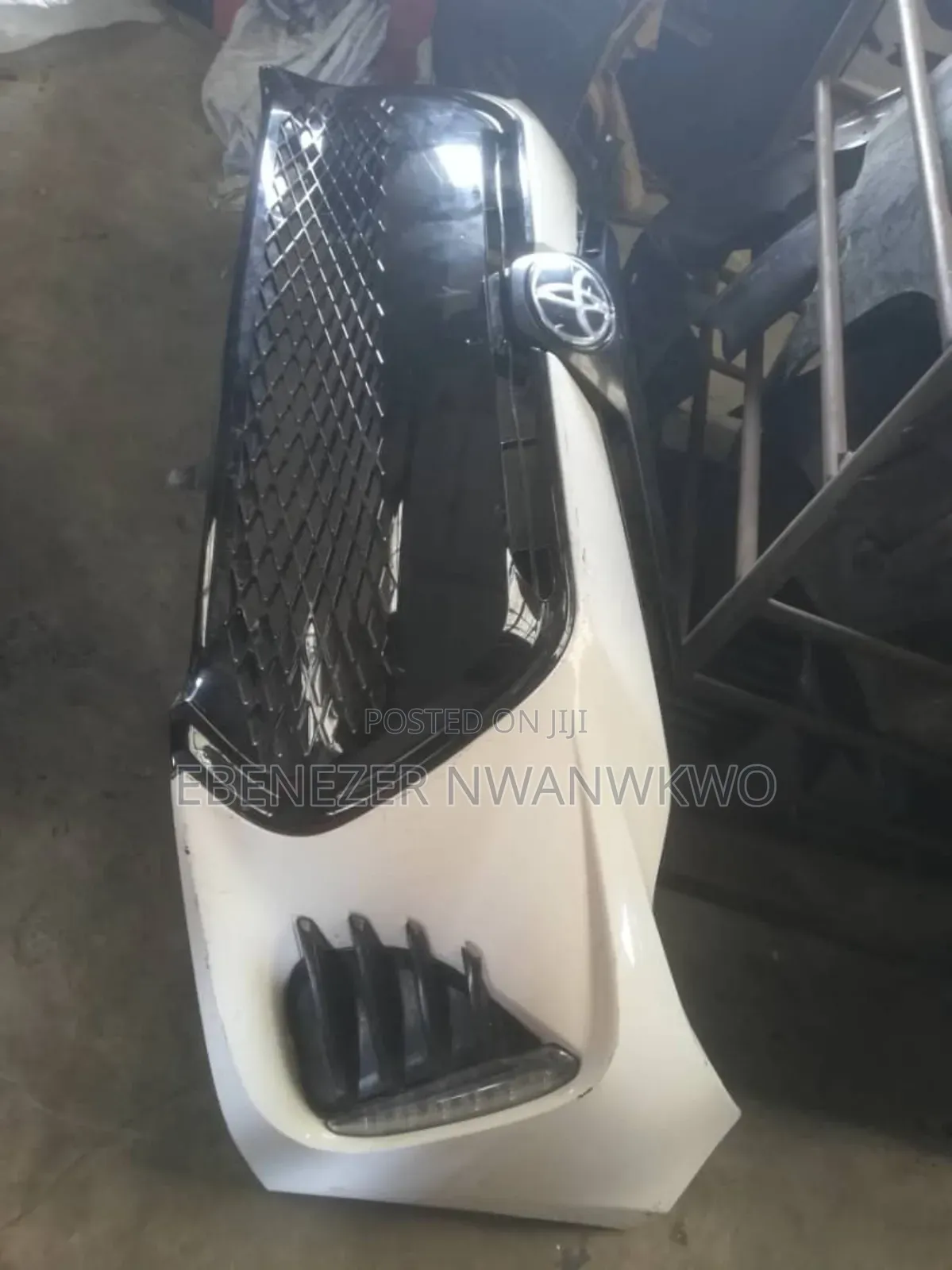 Complete Front Bumper Toyota Corolla 2018 SE