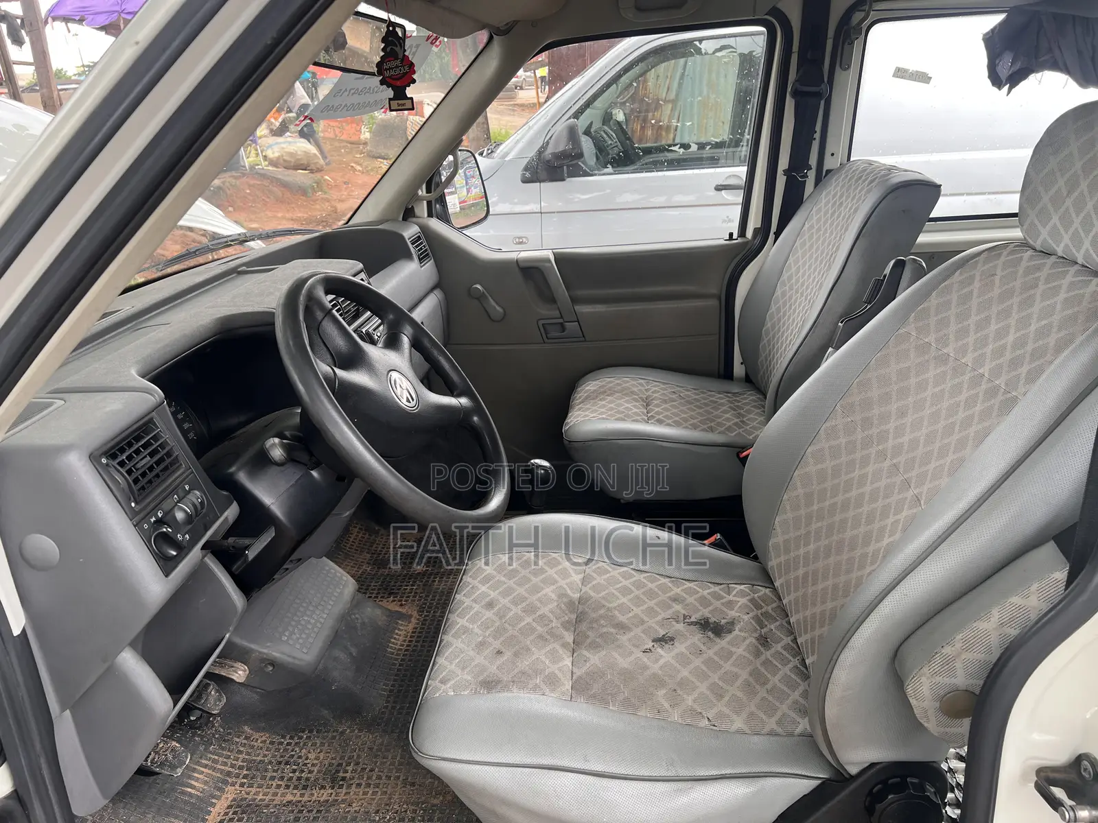 Volkswagen Transporter 2002 White