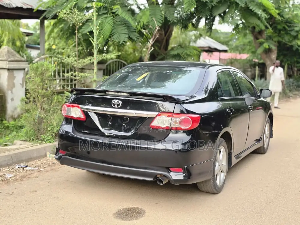 Toyota Corolla S 4dr Sedan (1.8L 4cyl 4A) 2011 Black