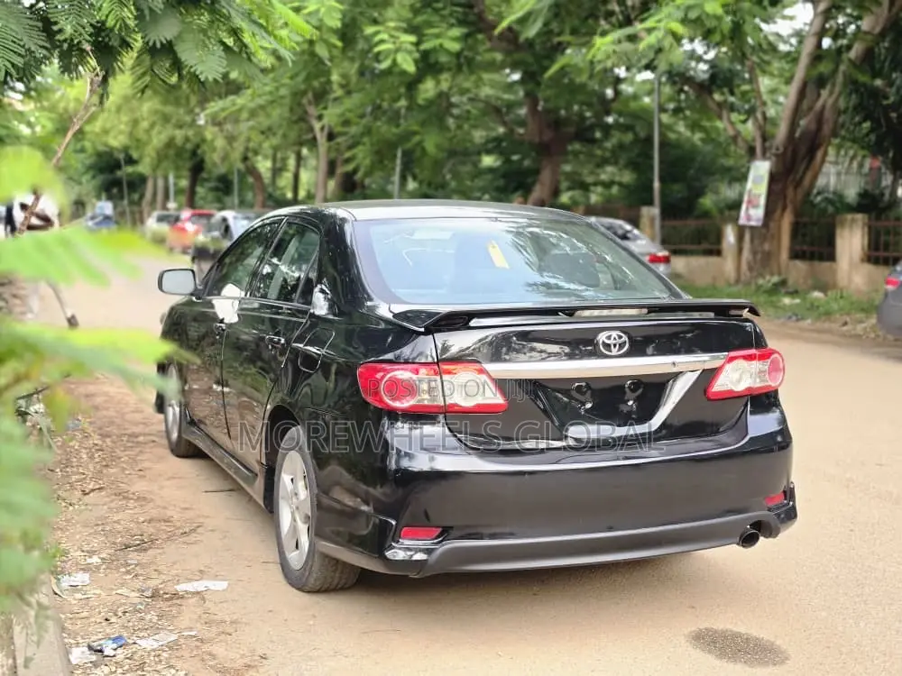 Toyota Corolla S 4dr Sedan (1.8L 4cyl 4A) 2011 Black