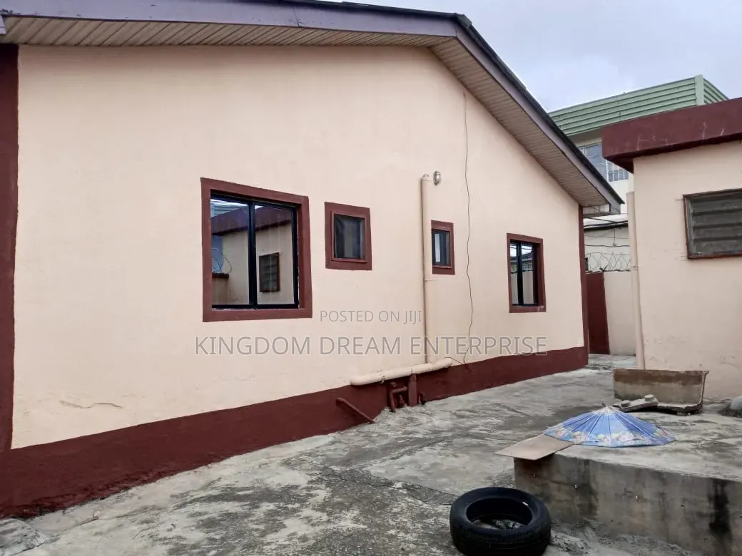 3bdrm Bungalow in Maryland, Mende for sale