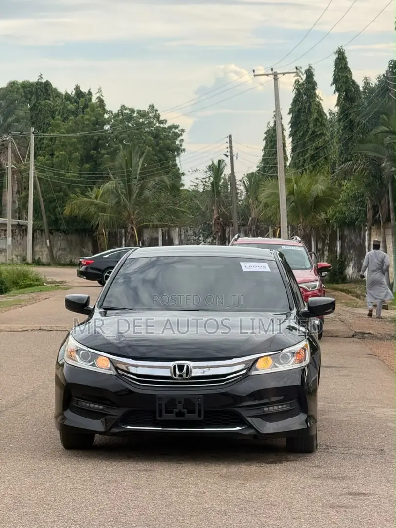 Honda Accord LX 4dr Sedan FWD (2.4L 4cyl 2A) 2017 Black