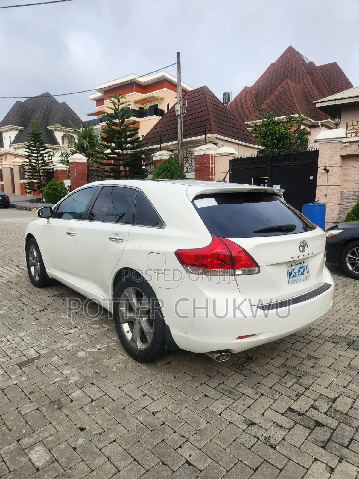 Toyota Venza 2010 White