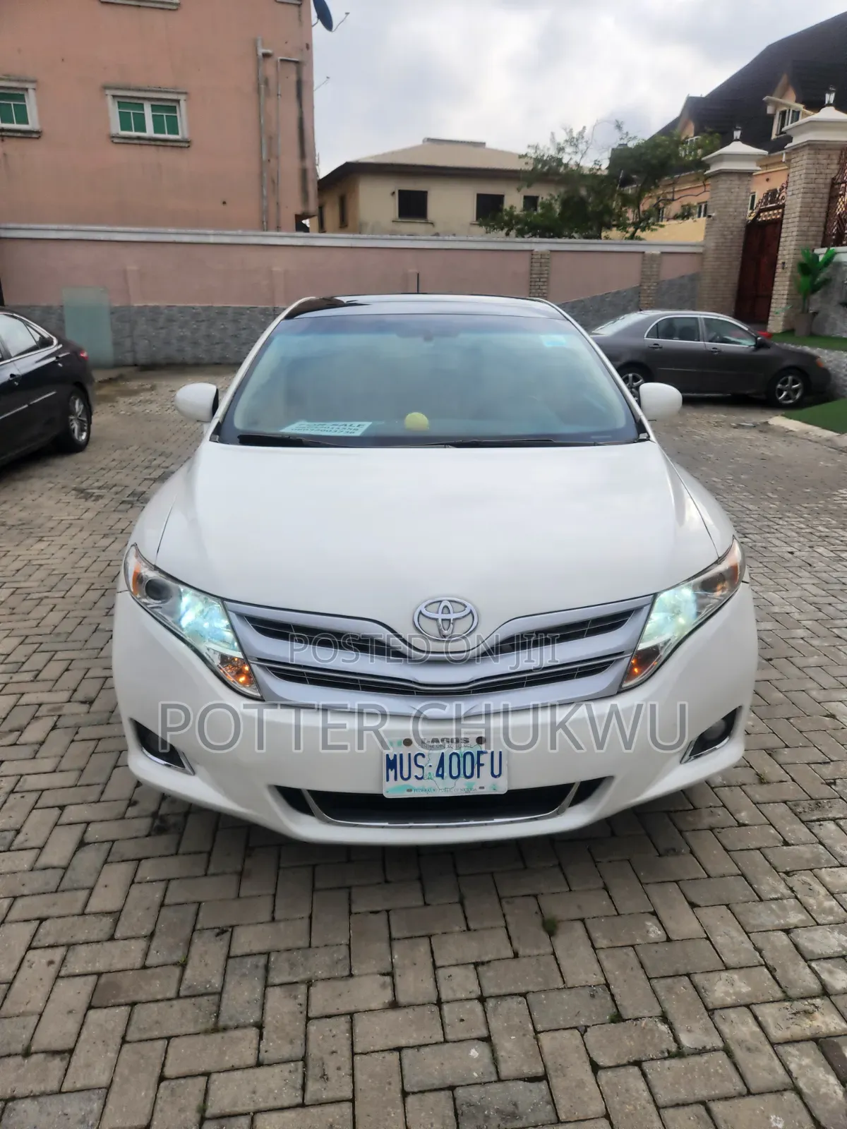 Toyota Venza 2010 White