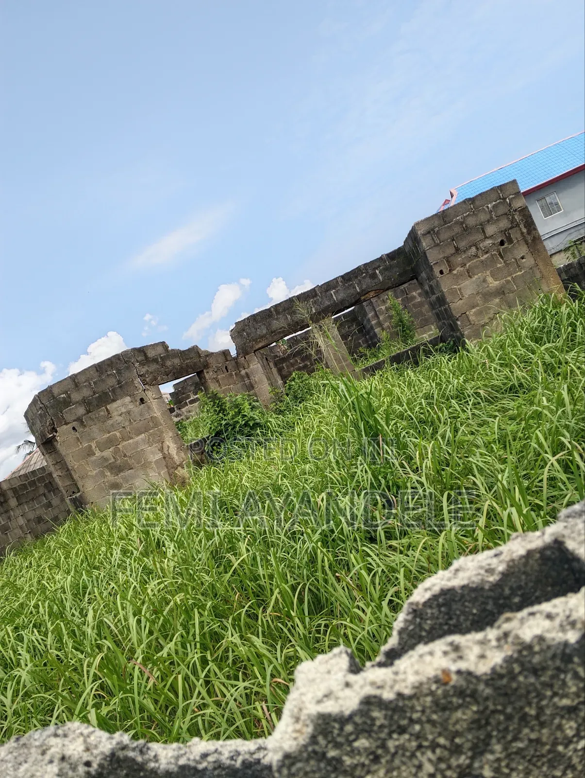 3bdrm Bungalow in Fawole Estate, Igbogbo for sale