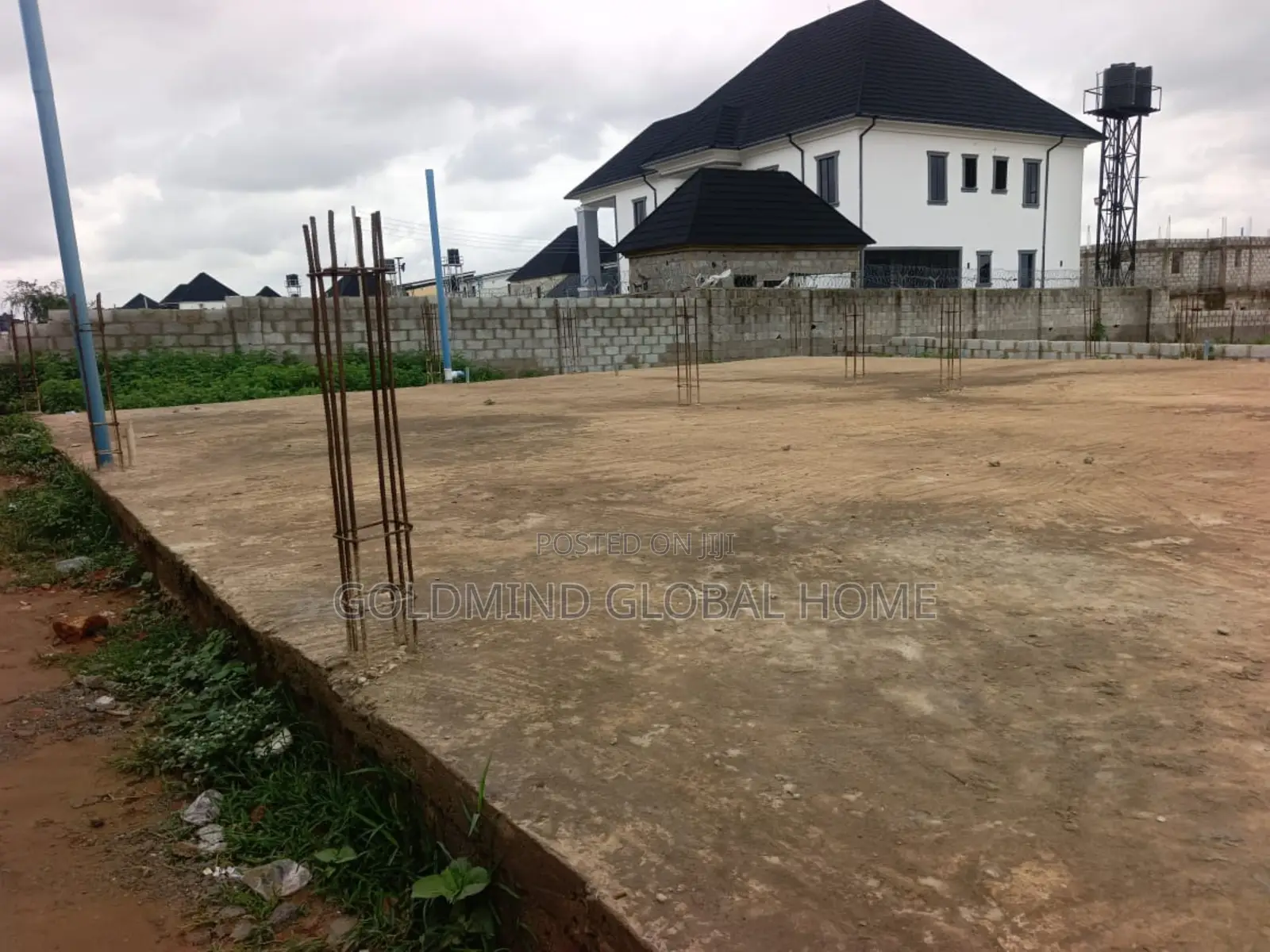 5bdrm Duplex in Lugbe District., FHA for sale