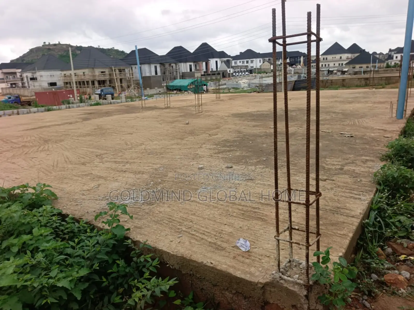 5bdrm Duplex in Lugbe District., FHA for sale