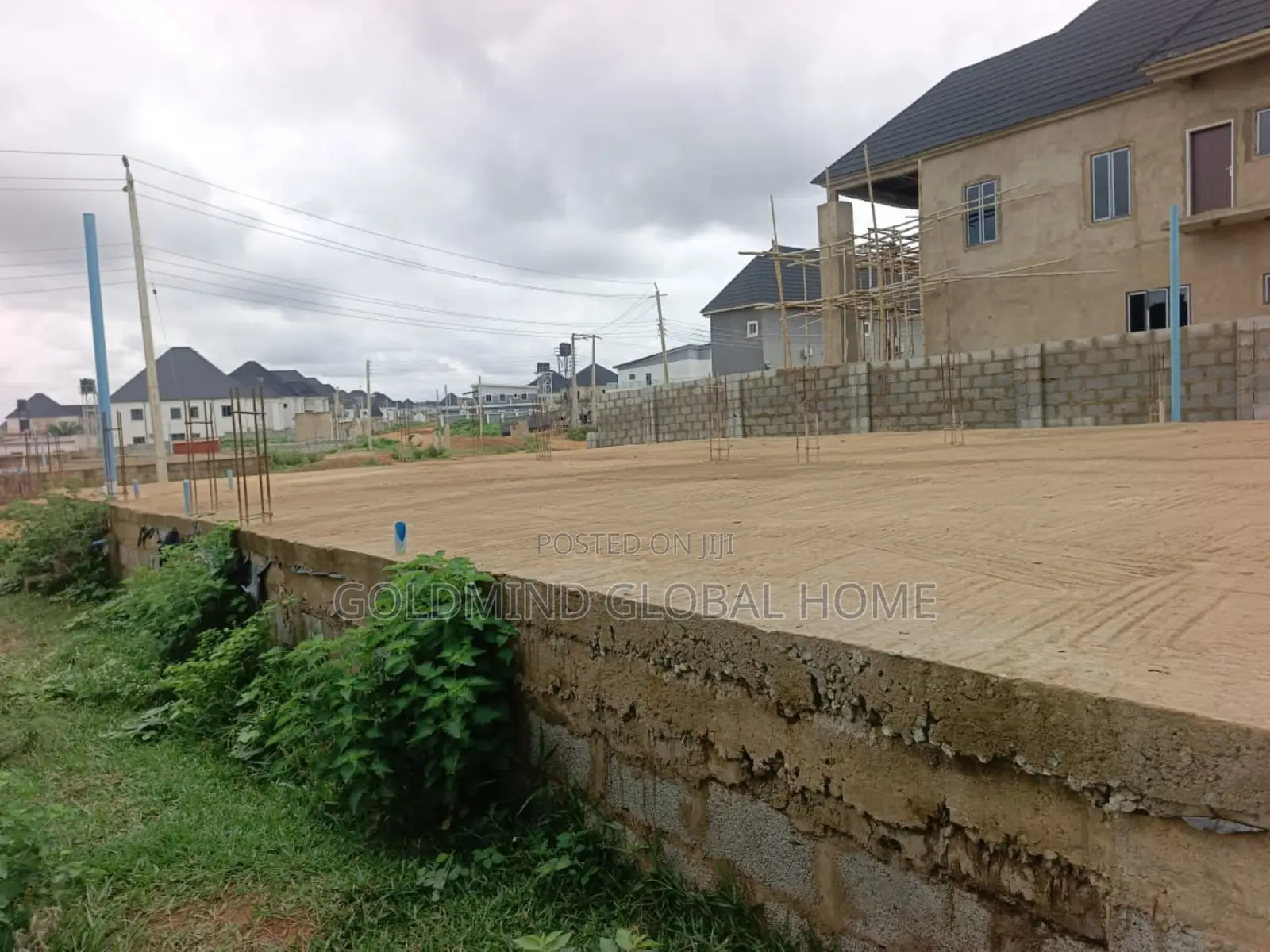5bdrm Duplex in Lugbe District., FHA for sale