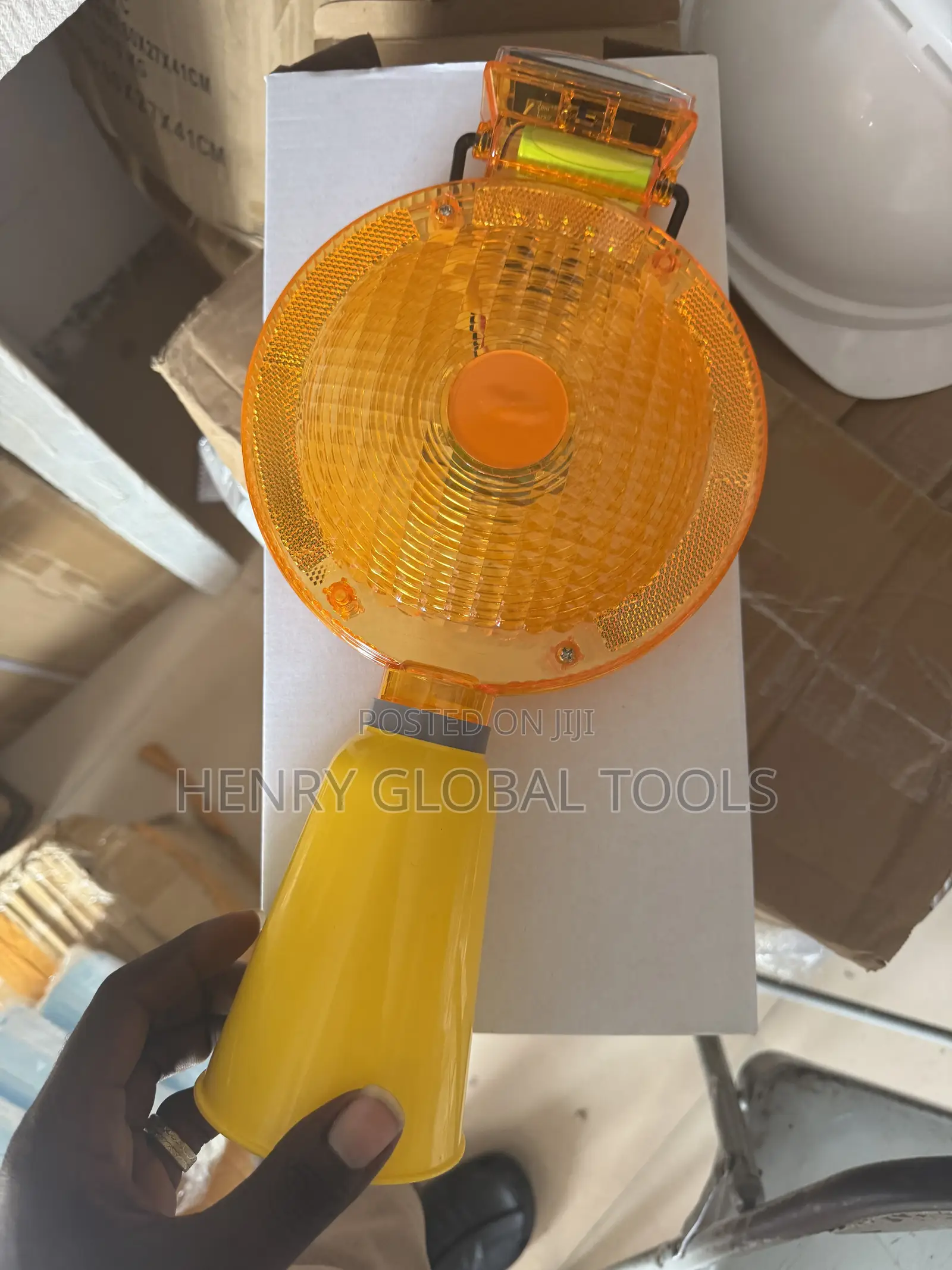 Solar LED Warning Light (Portable Traffic Safety Beacon)