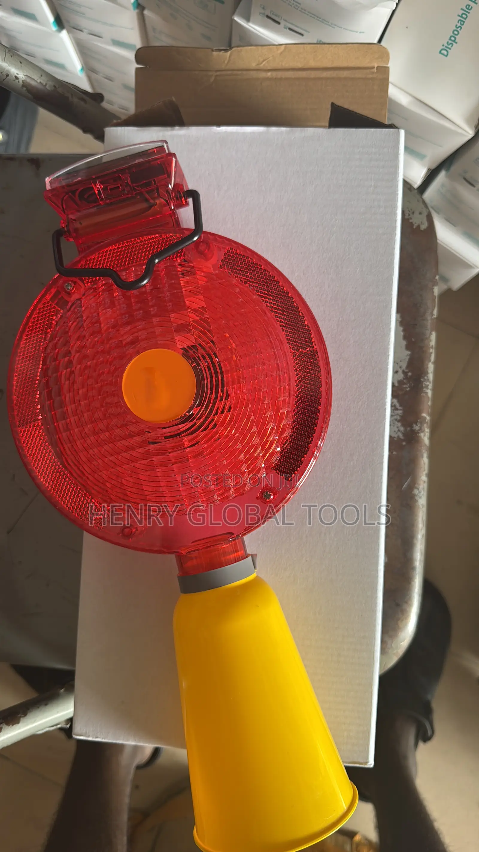 Solar LED Warning Light (Portable Traffic Safety Beacon)