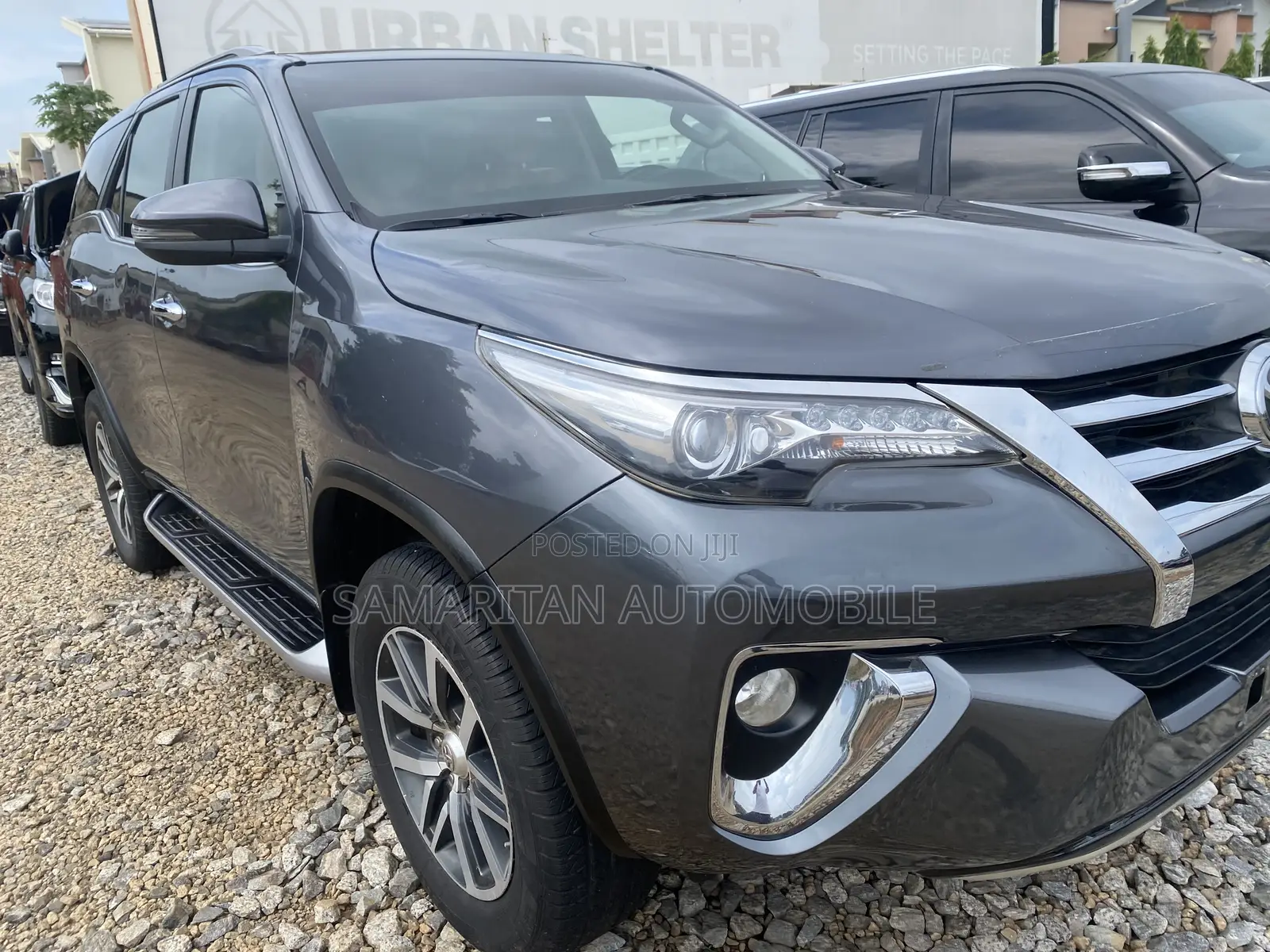 Toyota Fortuner 4.0 RWD 2020 Black