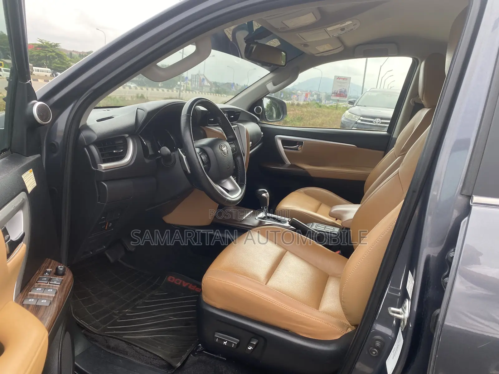Toyota Fortuner 4.0 RWD 2020 Black