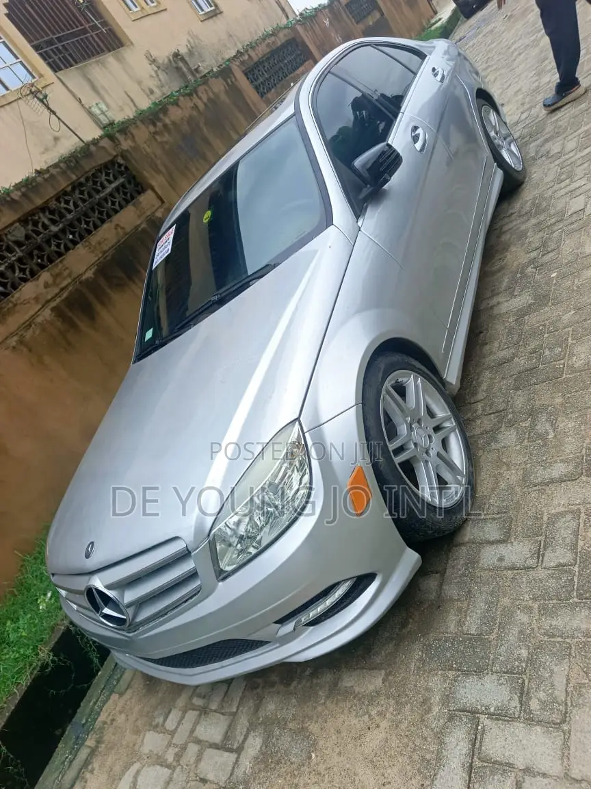 Mercedes-Benz C300 Luxury 4Matic Sedan AWD (3.0L 6cyl 7A) 2010 Silver