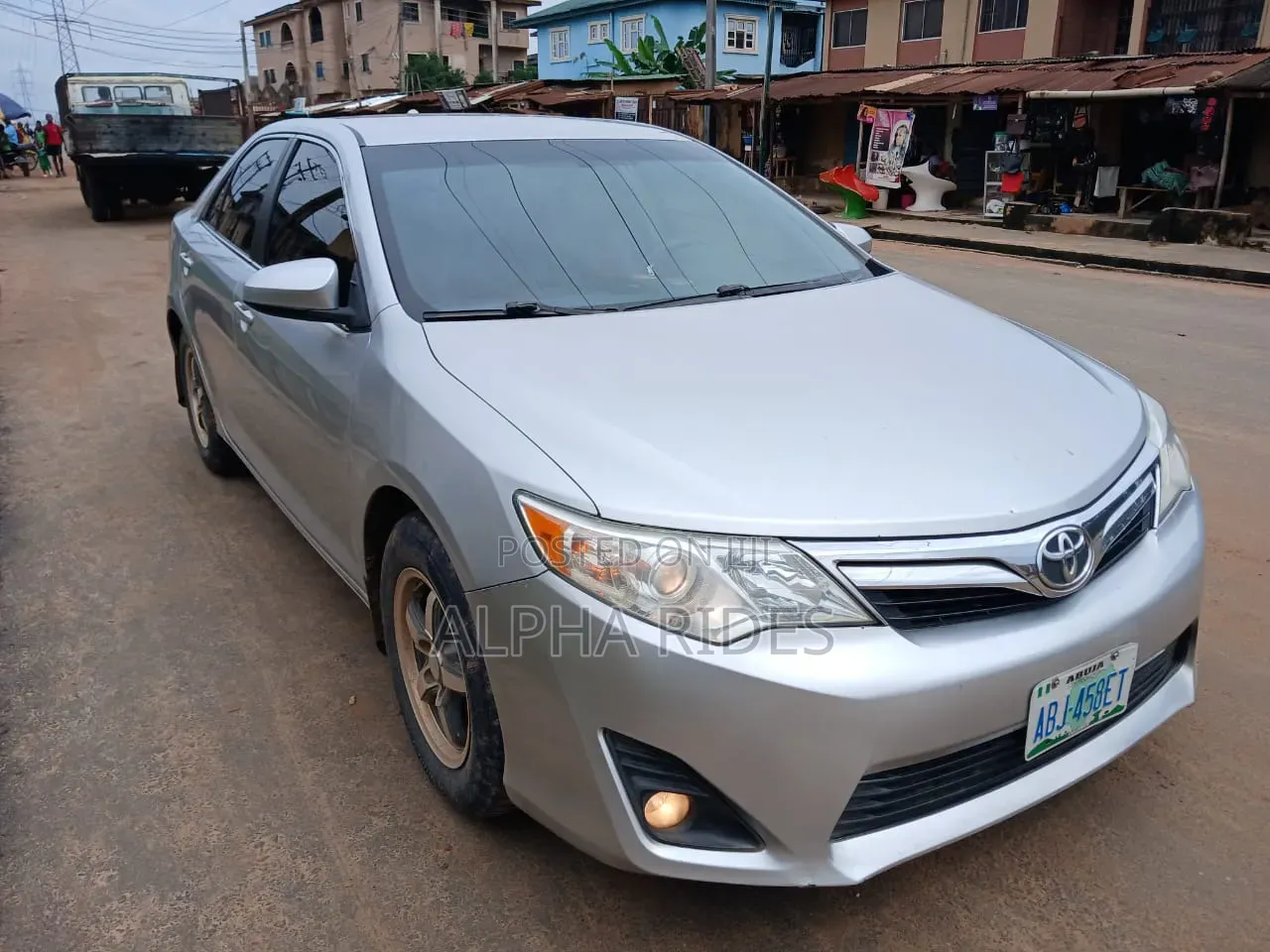 Toyota Camry LE 4dr Sedan (2.5L 4cyl 6A) 2013 Silver