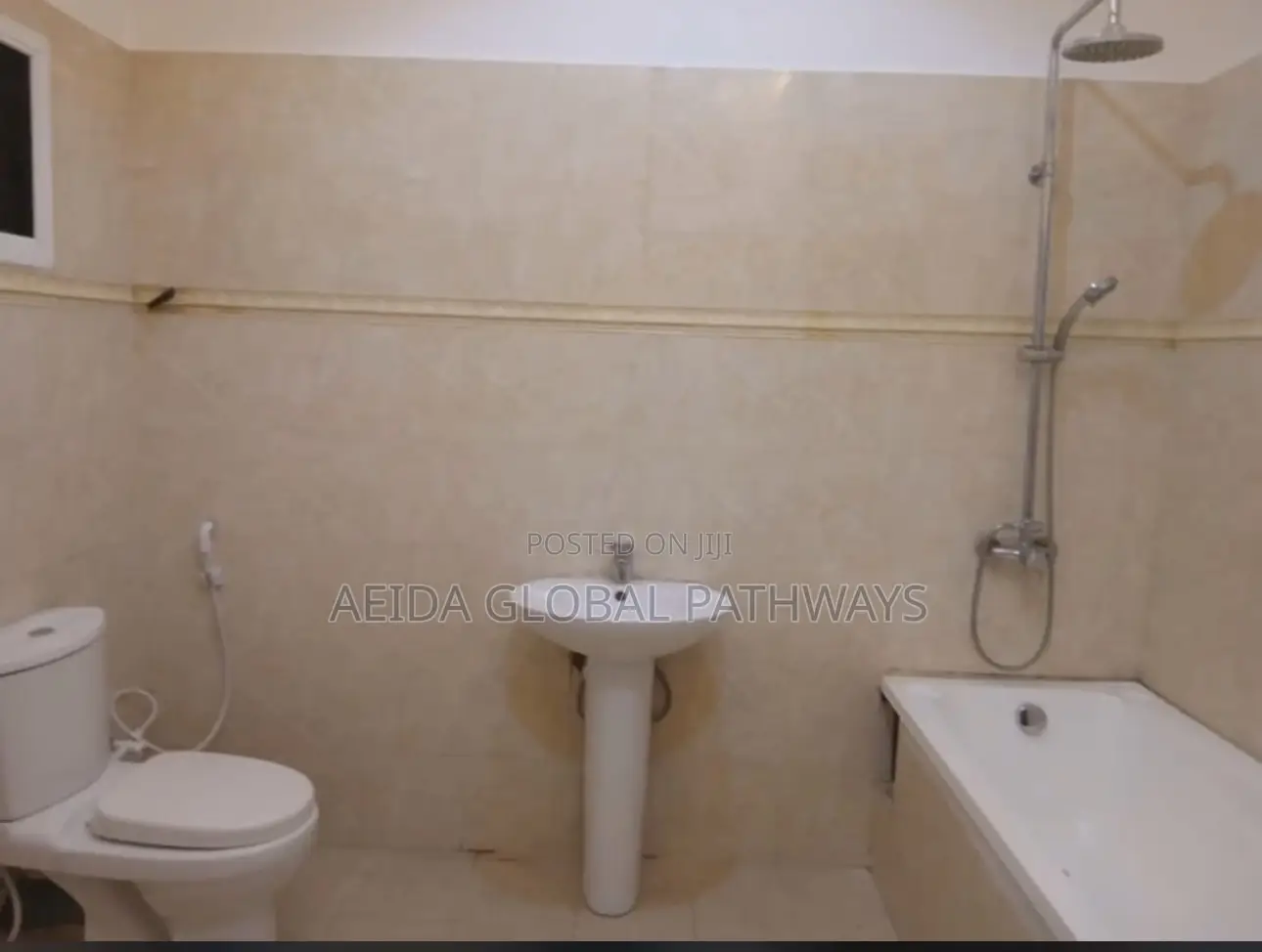 4bdrm Duplex in Sapphire Estate, Lekki for sale