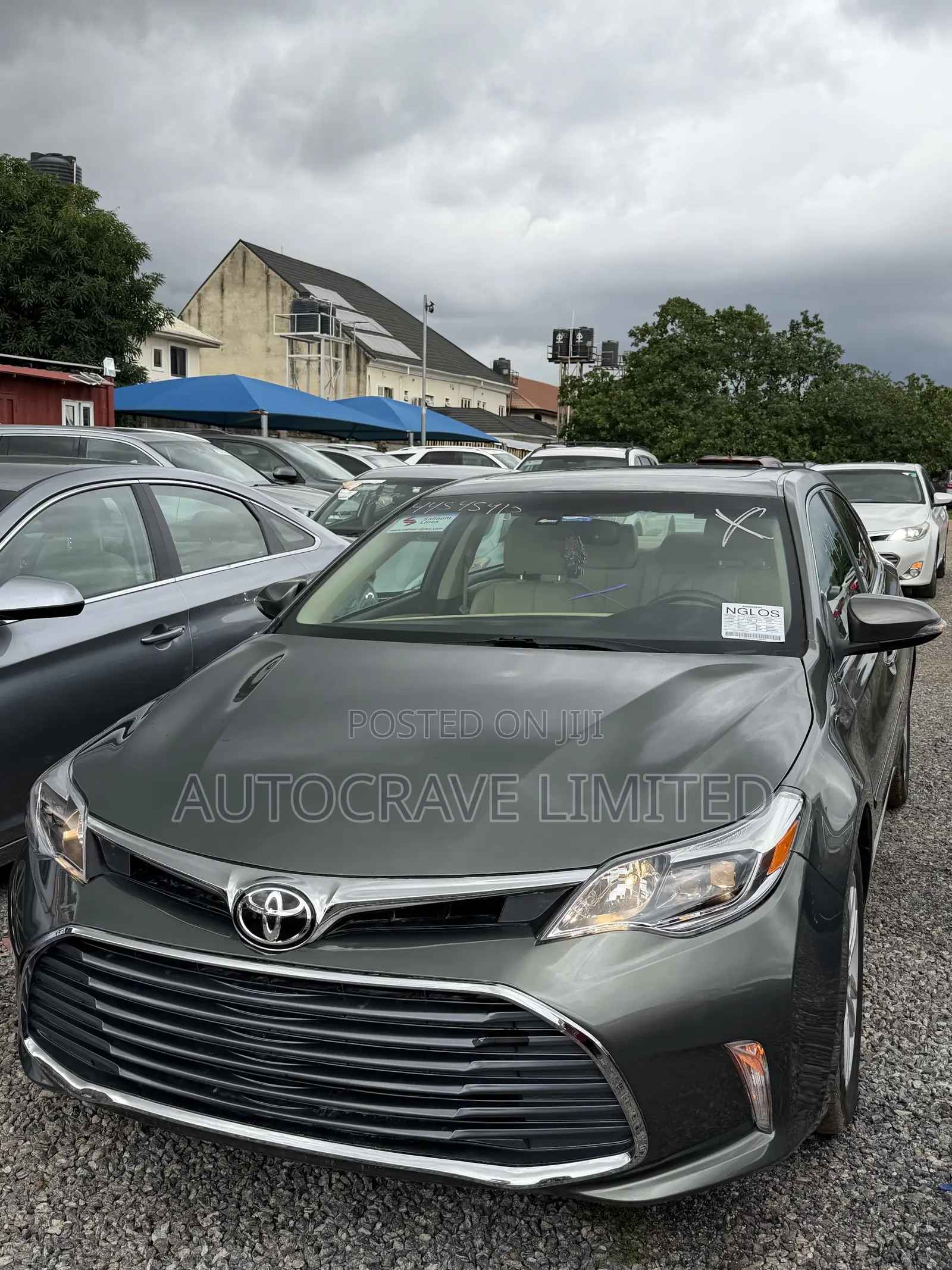 Toyota Avalon XLE Touring Sedan FWD (3.5L 6cyl 6A) 2013 Green