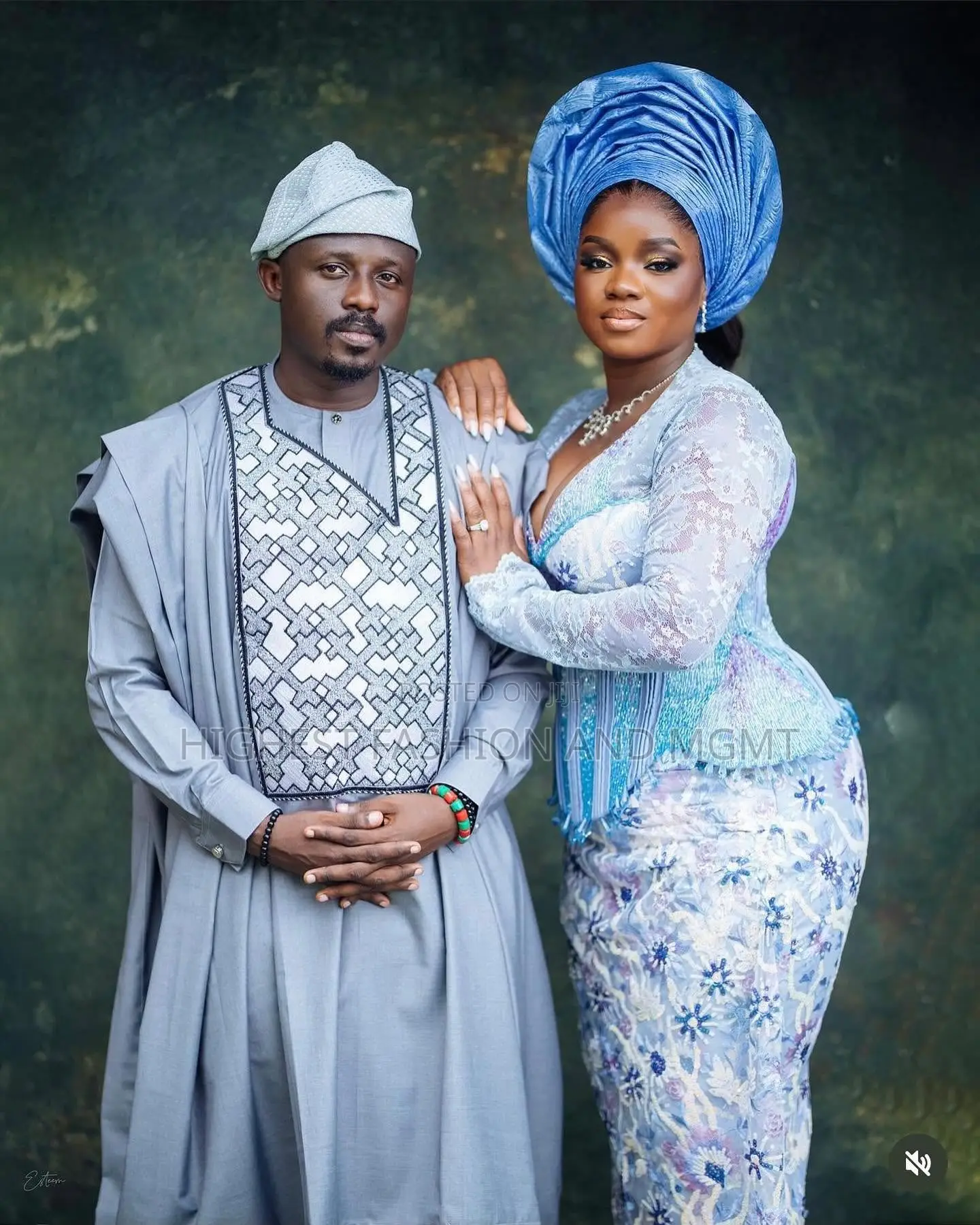 Luxury Silver Azure Traditional Couple Set - Style 821