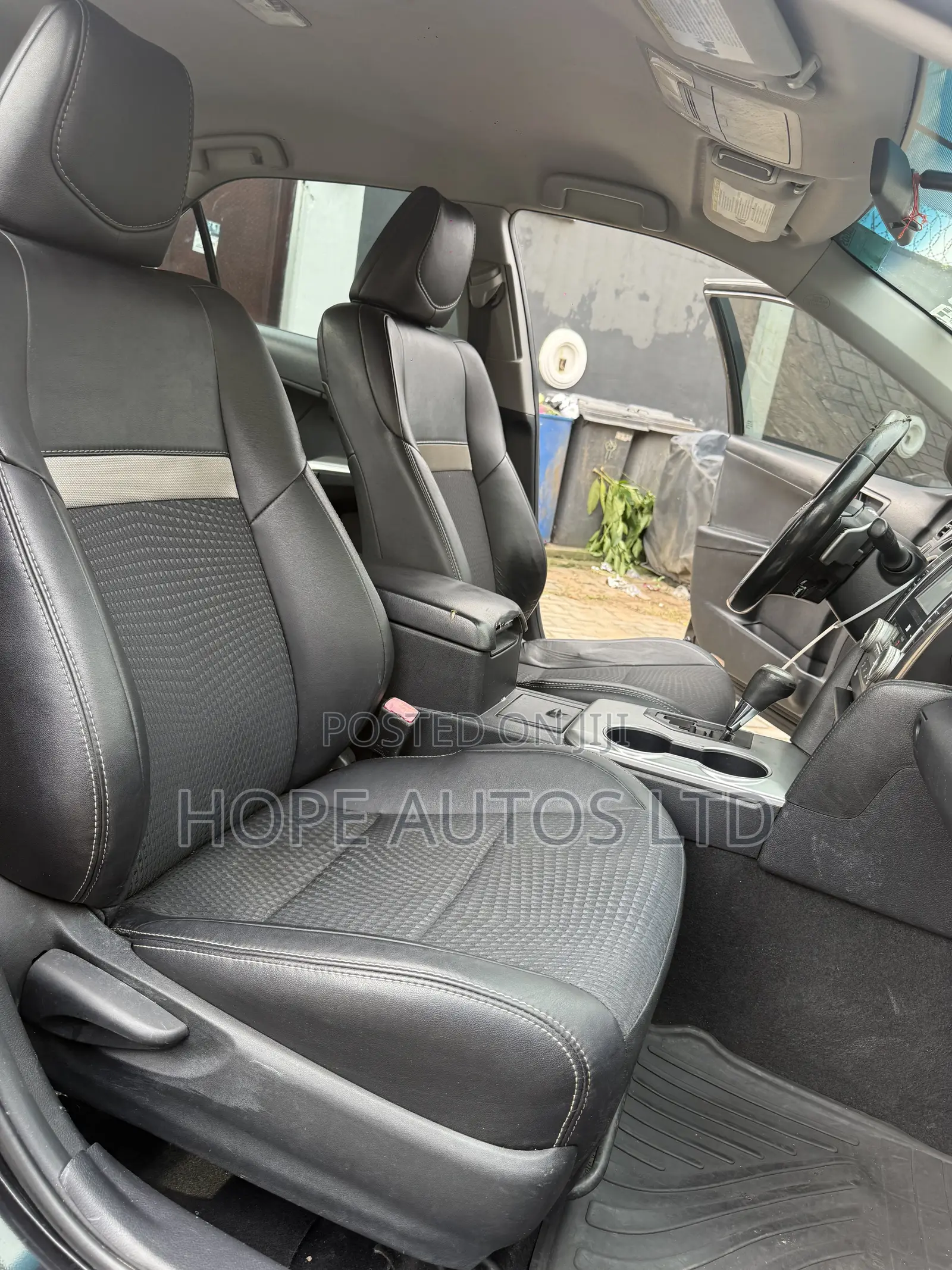 Toyota Camry SE V6 4dr Sedan (3.5L 6cyl 6A) 2013 Black