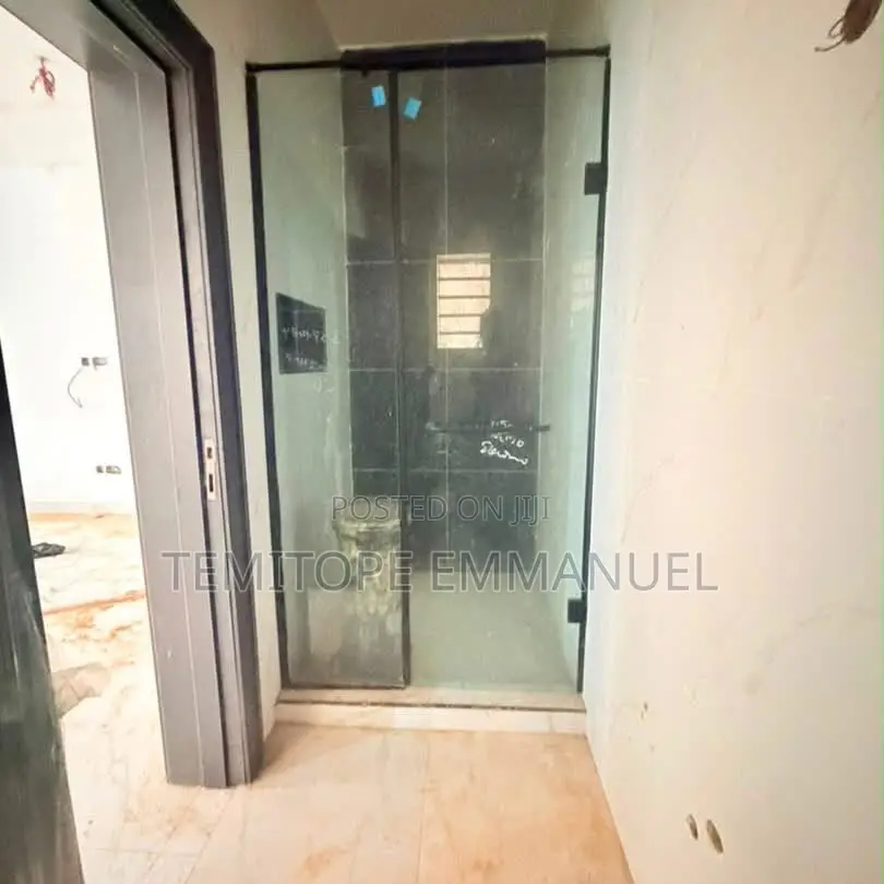 Furnished 5bdrm Duplex in GRA Phase 1 for sale