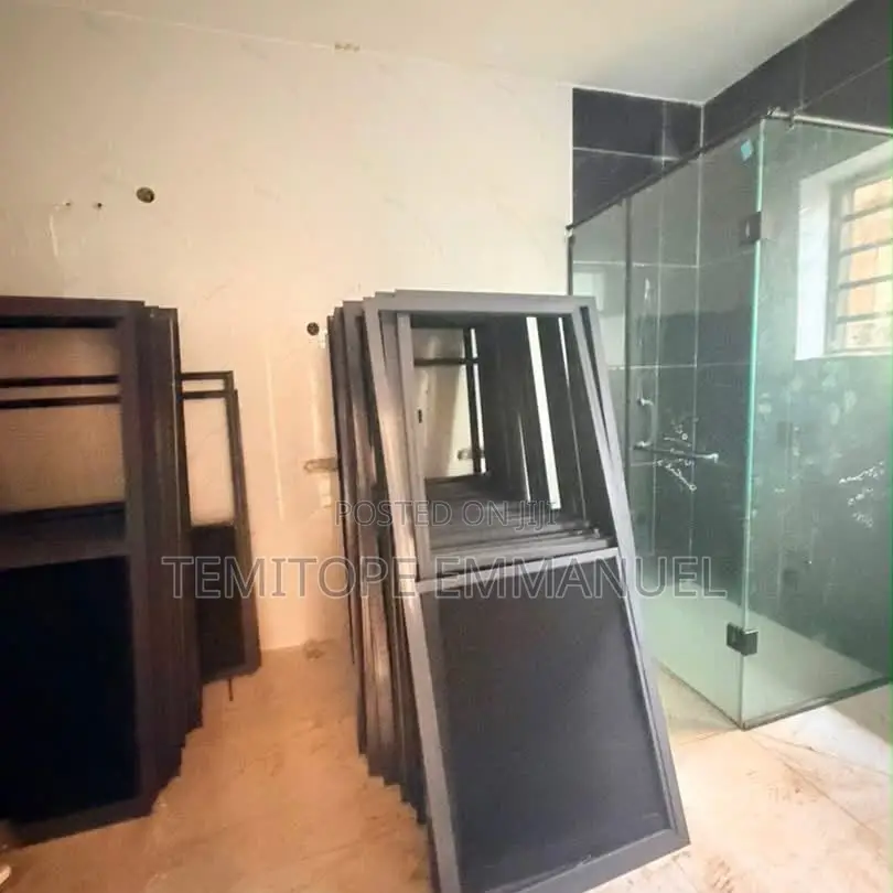 Furnished 5bdrm Duplex in GRA Phase 1 for sale