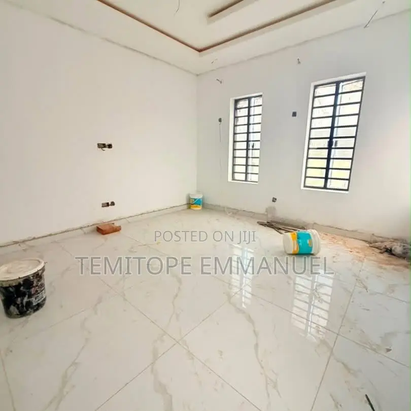 Furnished 5bdrm Duplex in GRA Phase 1 for sale