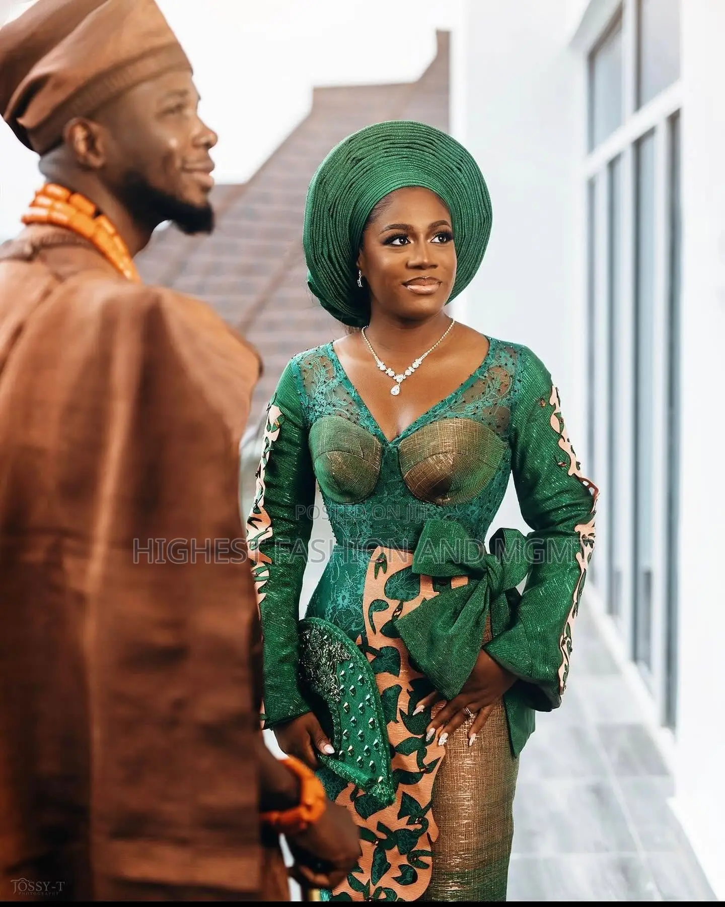 Luxury Sienna Emerald Traditional Couple Set