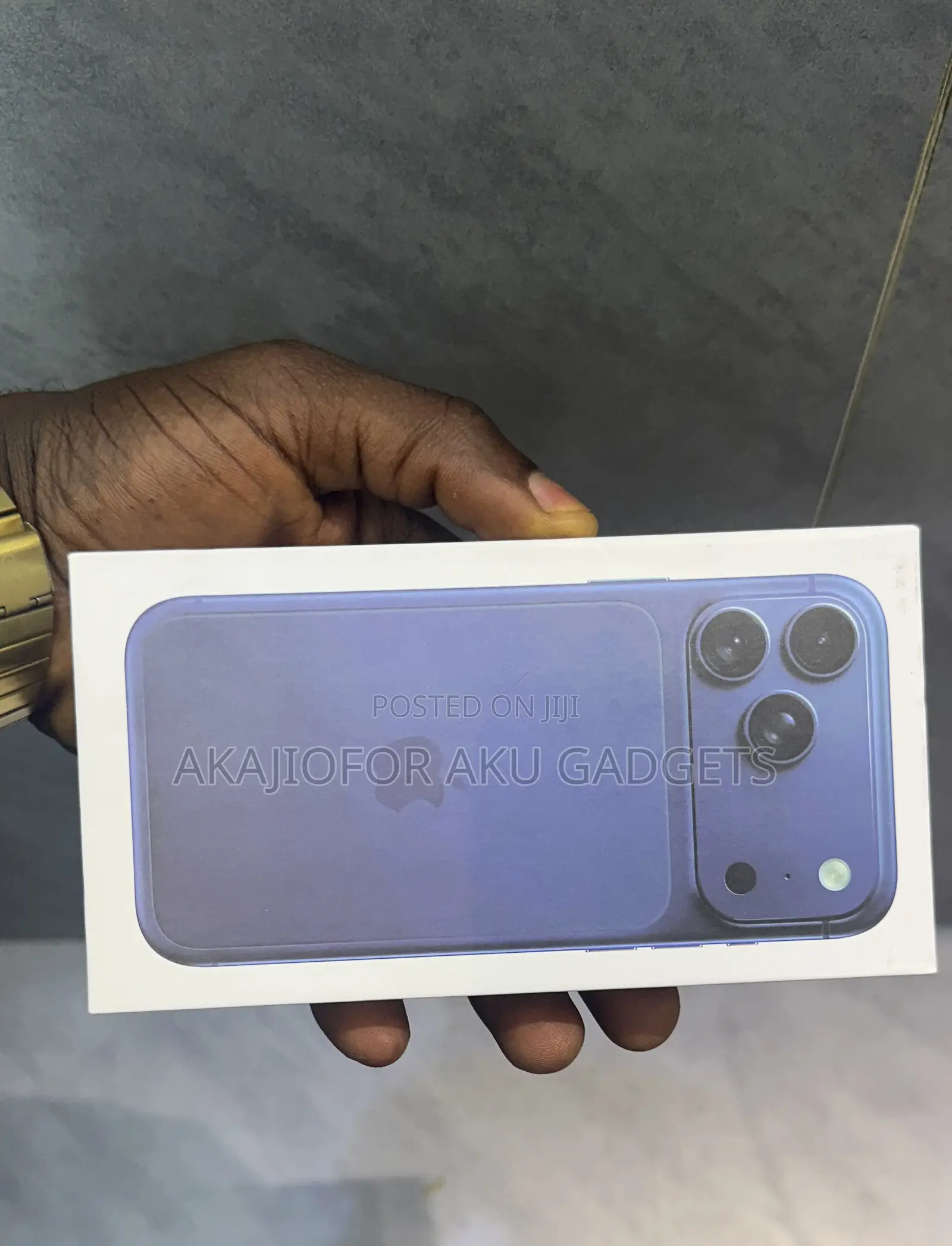 New Apple iPhone XR 128 GB Blue