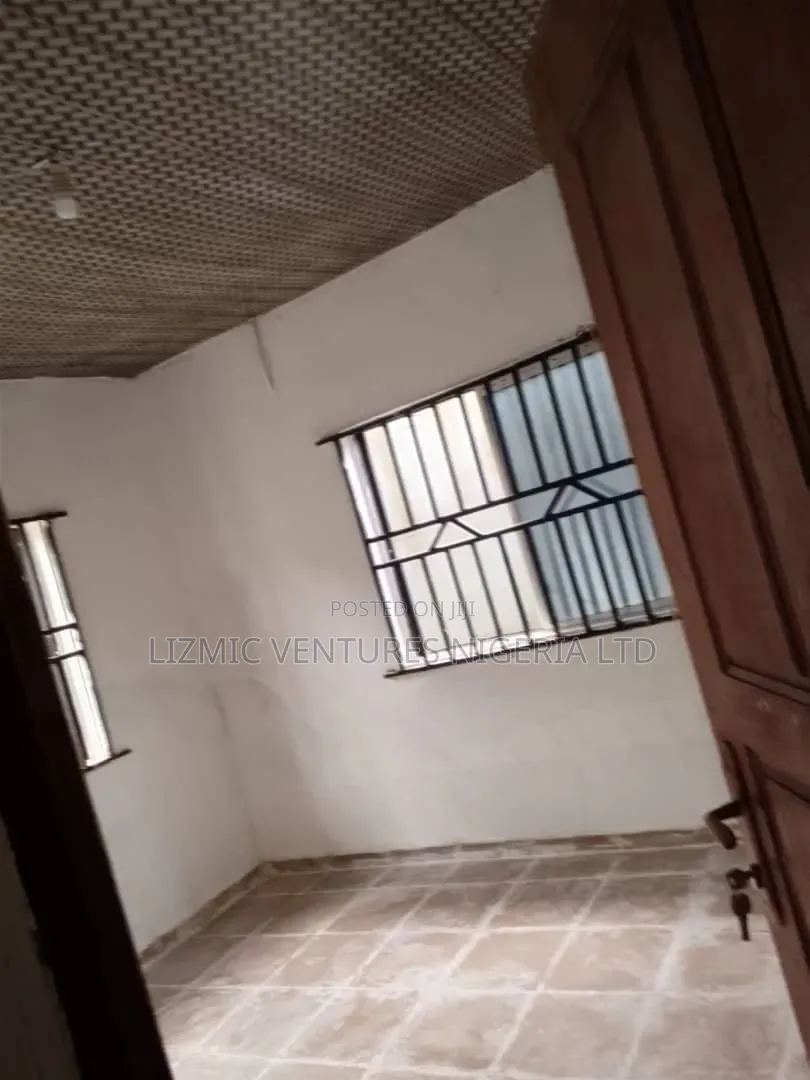 Furnished 1bdrm Bedsitter in Agric Rd, Ikotun / Ikotun/Igando for rent