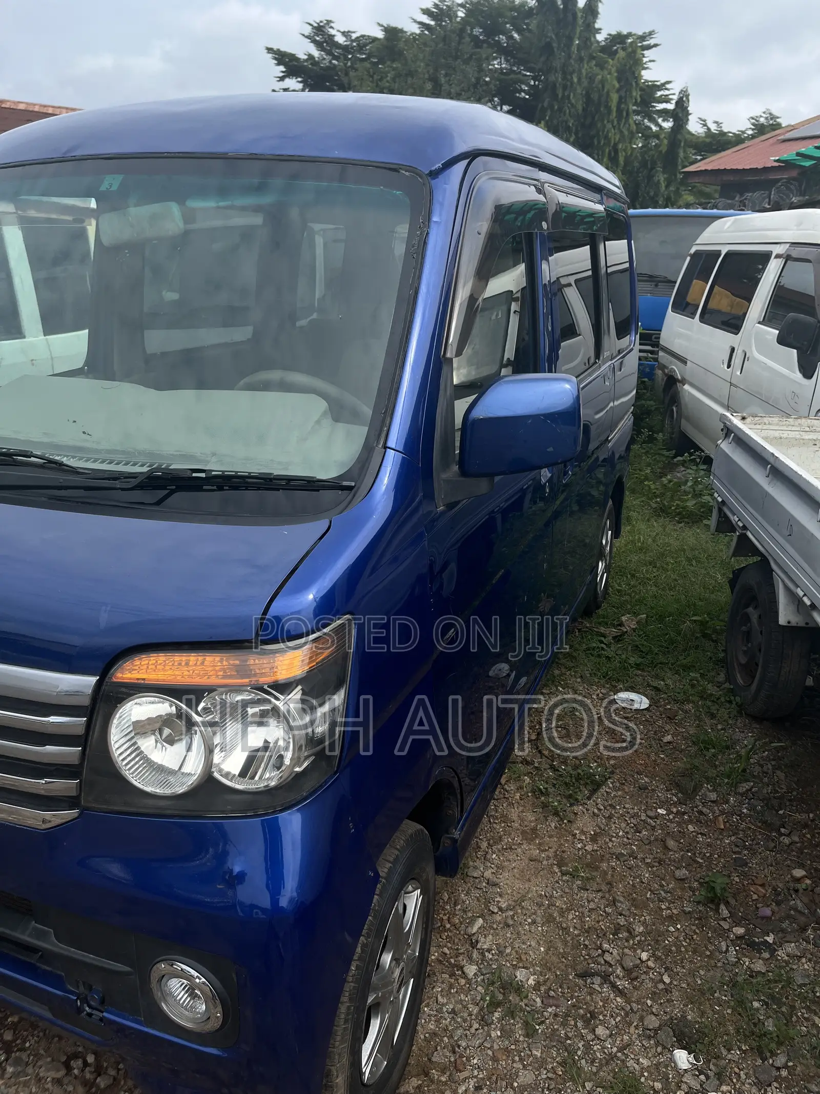 Daihatsu Hijet 2017 Blue