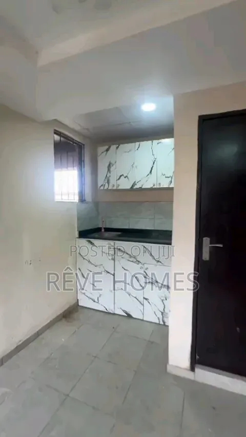 Studio Apartment in Shomolu / Shomolu for rent