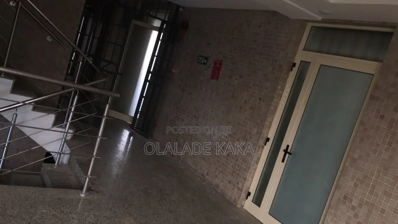 Modern Office Complex on 9 Floors Including Basement