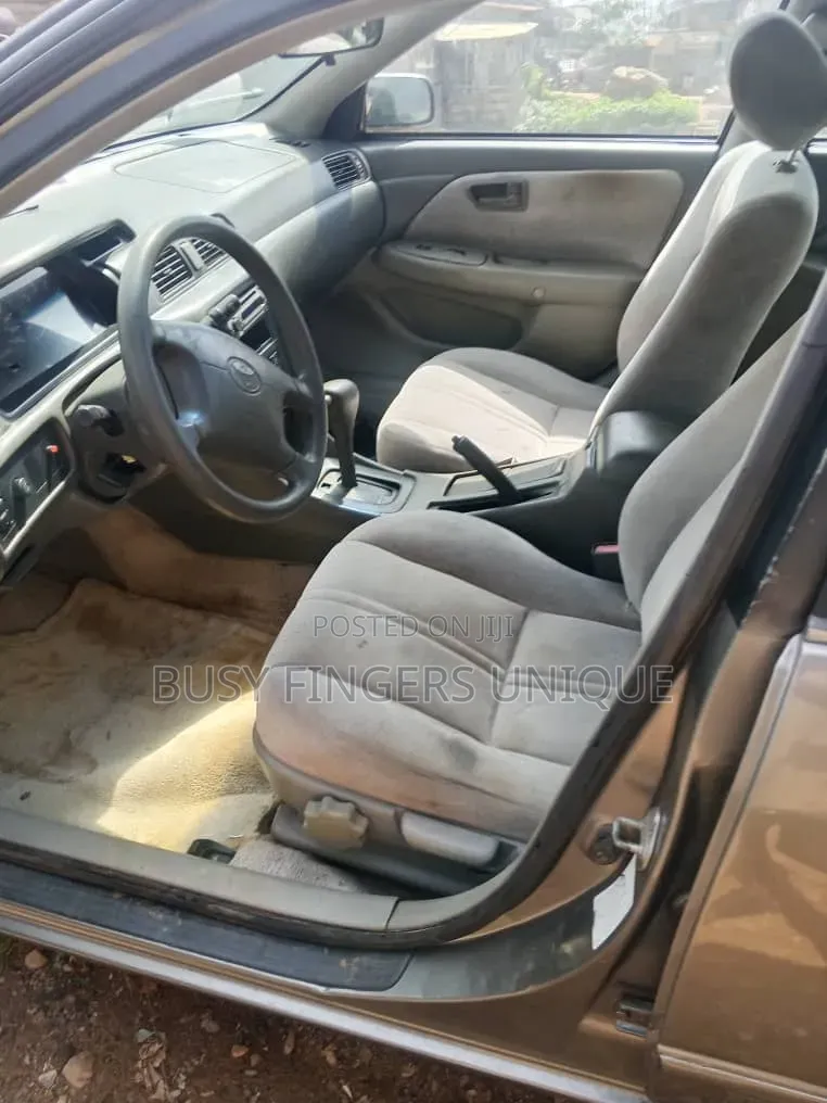 Toyota Camry 2001 Gray
