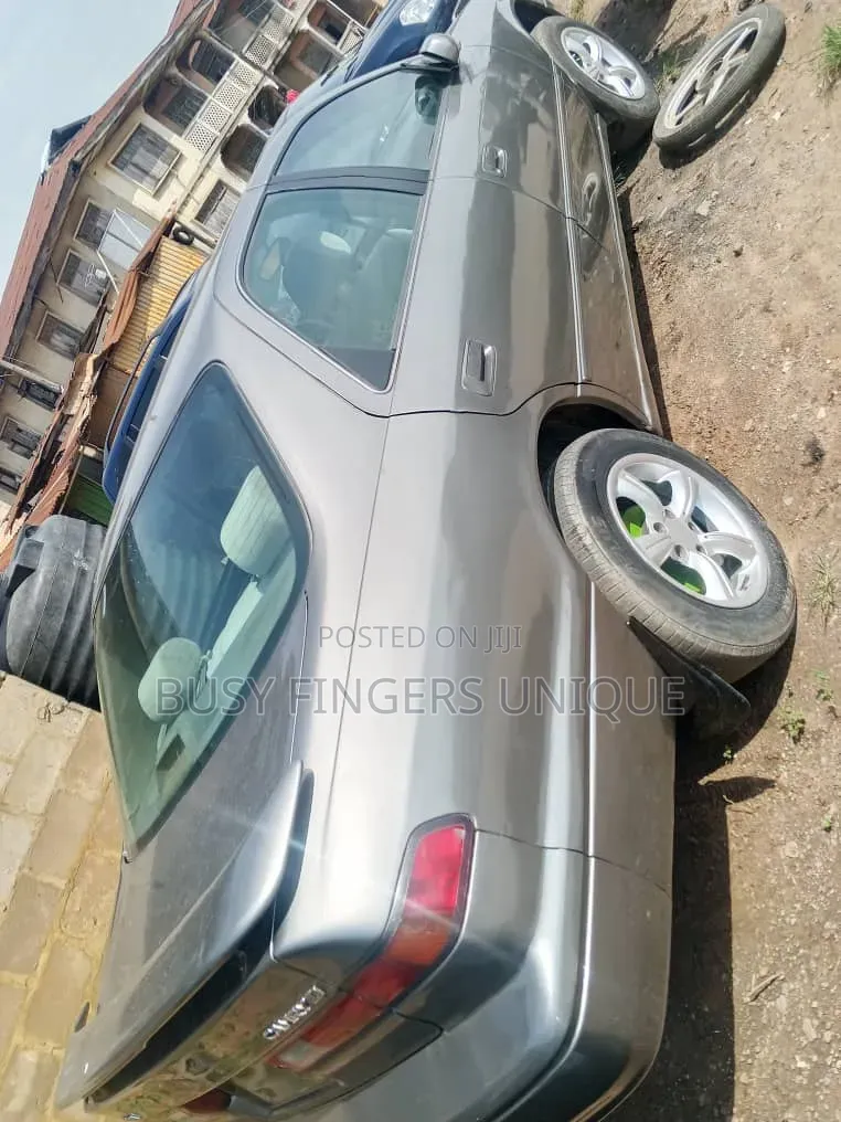Toyota Camry 2001 Gray