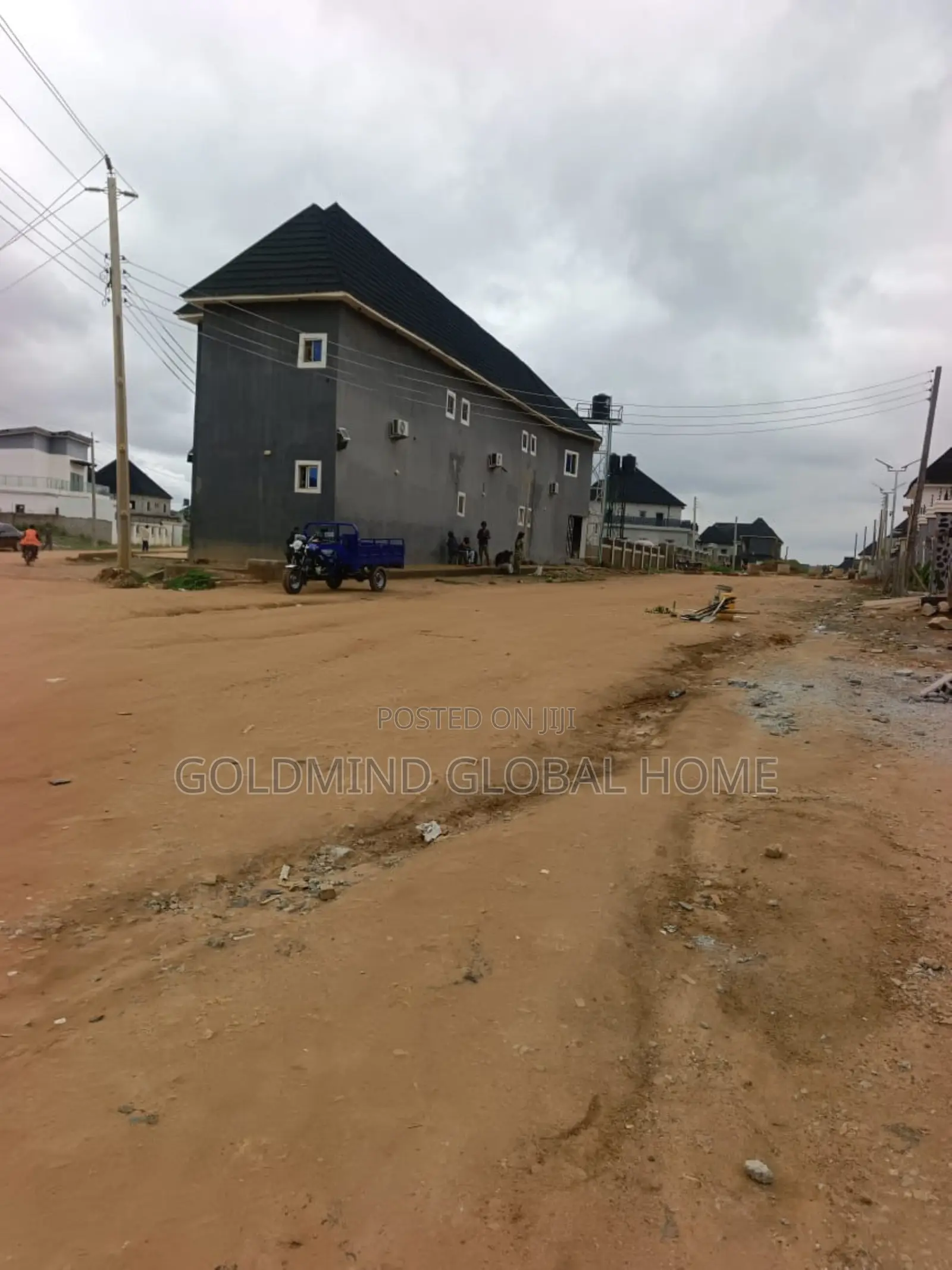 4bdrm Duplex in Lugbe District. for sale