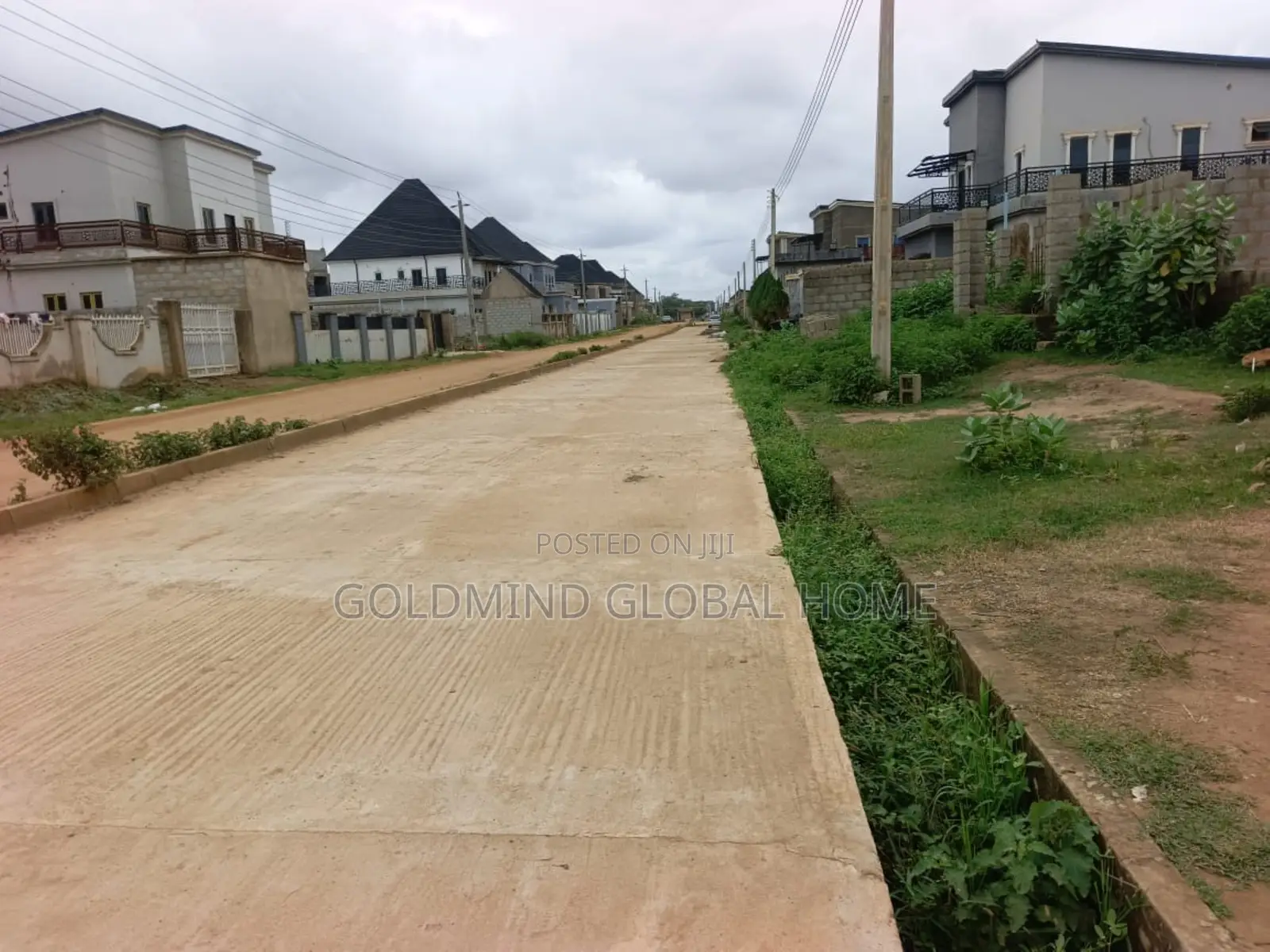 4bdrm Duplex in Lugbe District. for sale