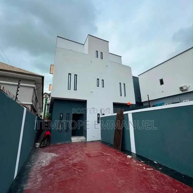 Furnished 4bdrm Duplex in Berger for sale