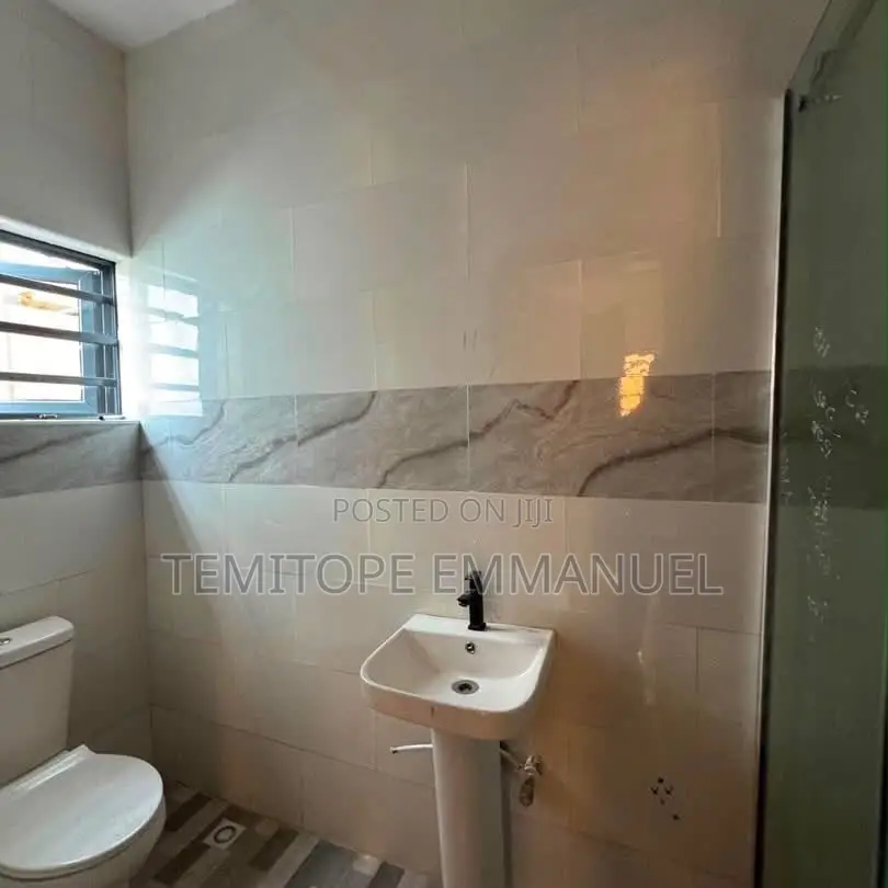 Furnished 4bdrm Duplex in Berger for sale