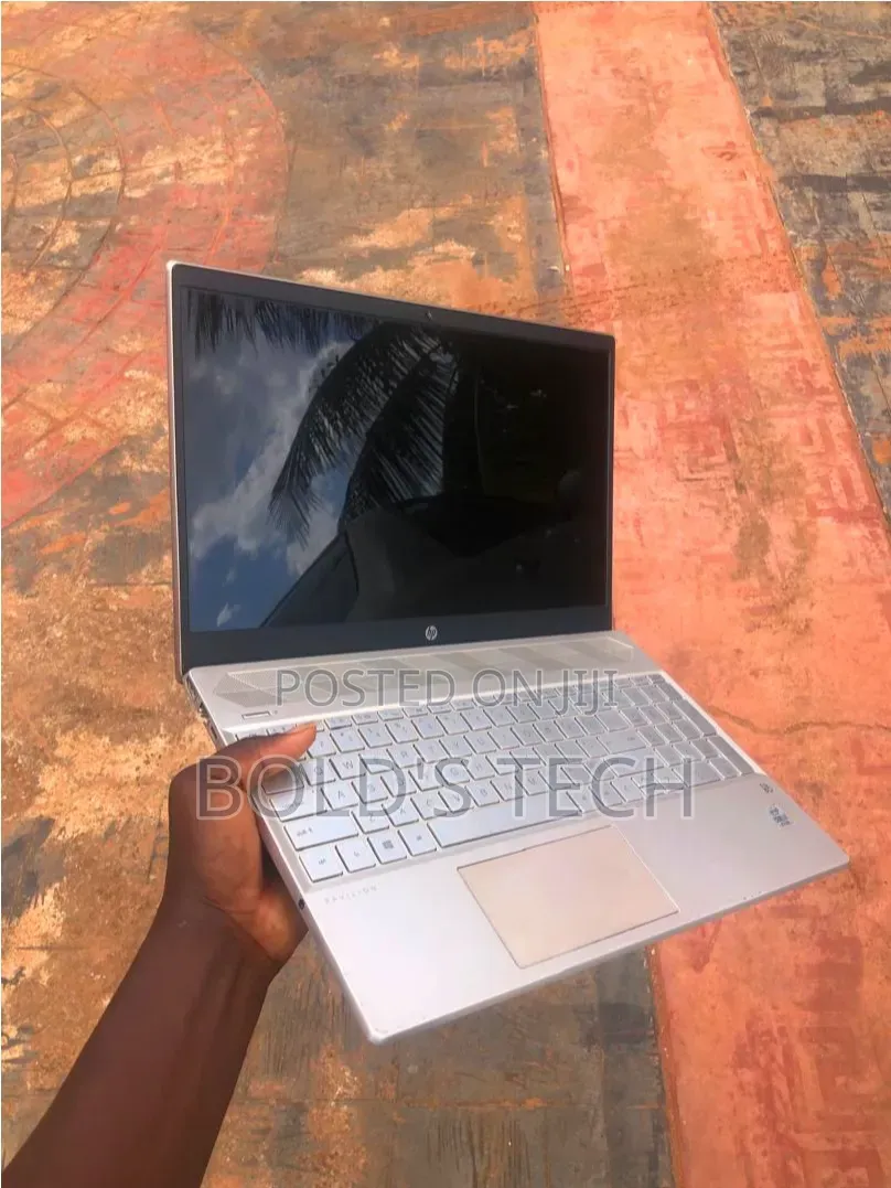 Laptop HP Pavilion 15-cs3063cl 16GB Intel Core i7 HDD+SSD 512GB