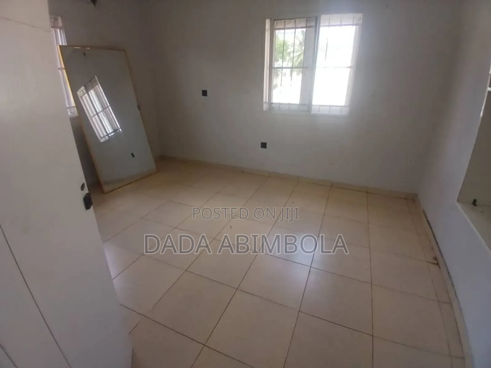 3bdrm Apartment in Lekki Phase 1 for rent