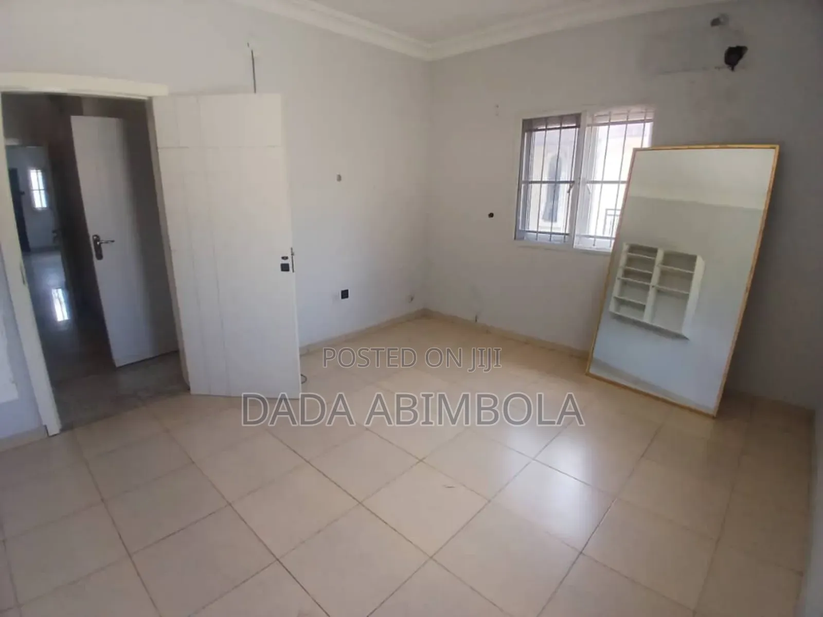 3bdrm Apartment in Lekki Phase 1 for rent