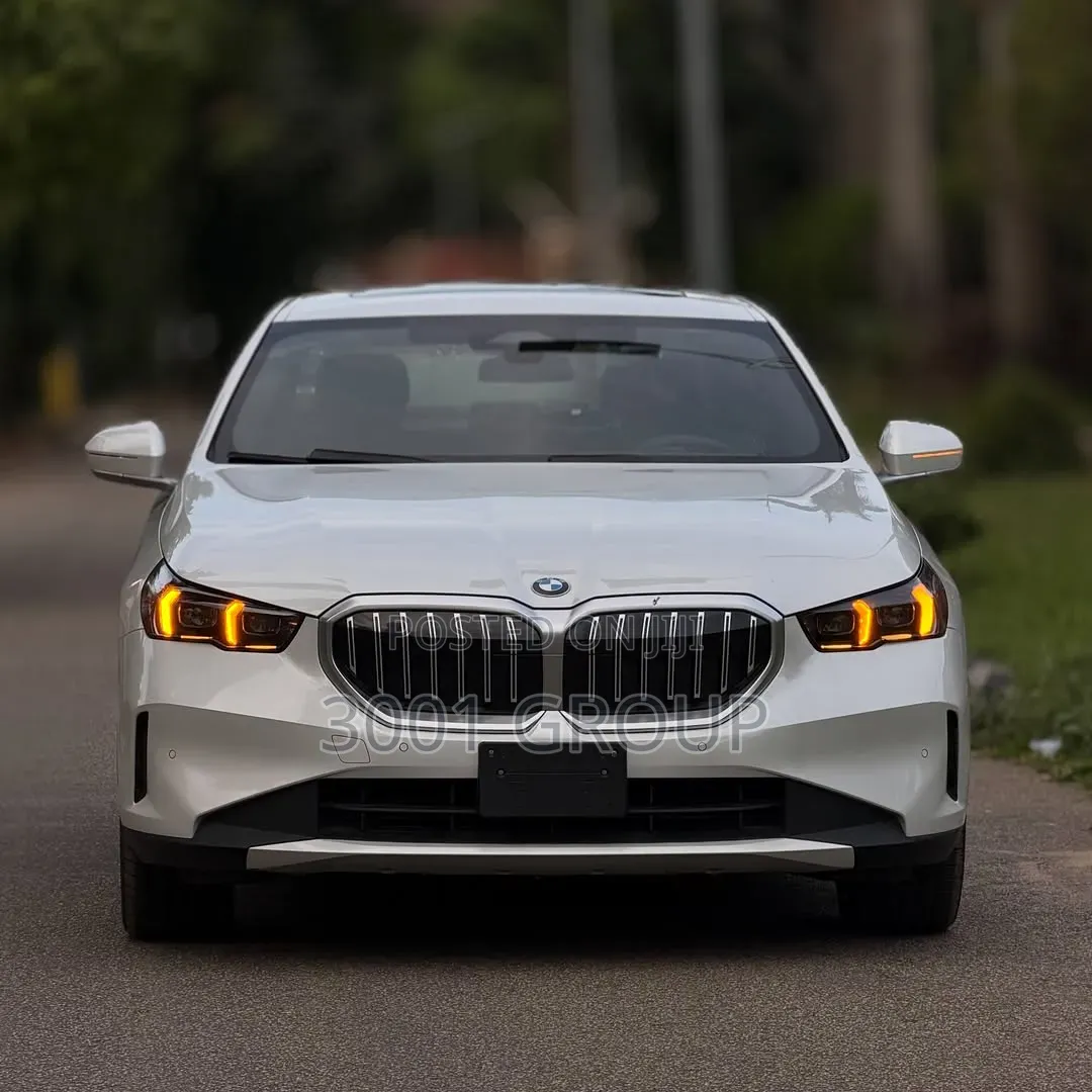 New BMW 530i 2025 White