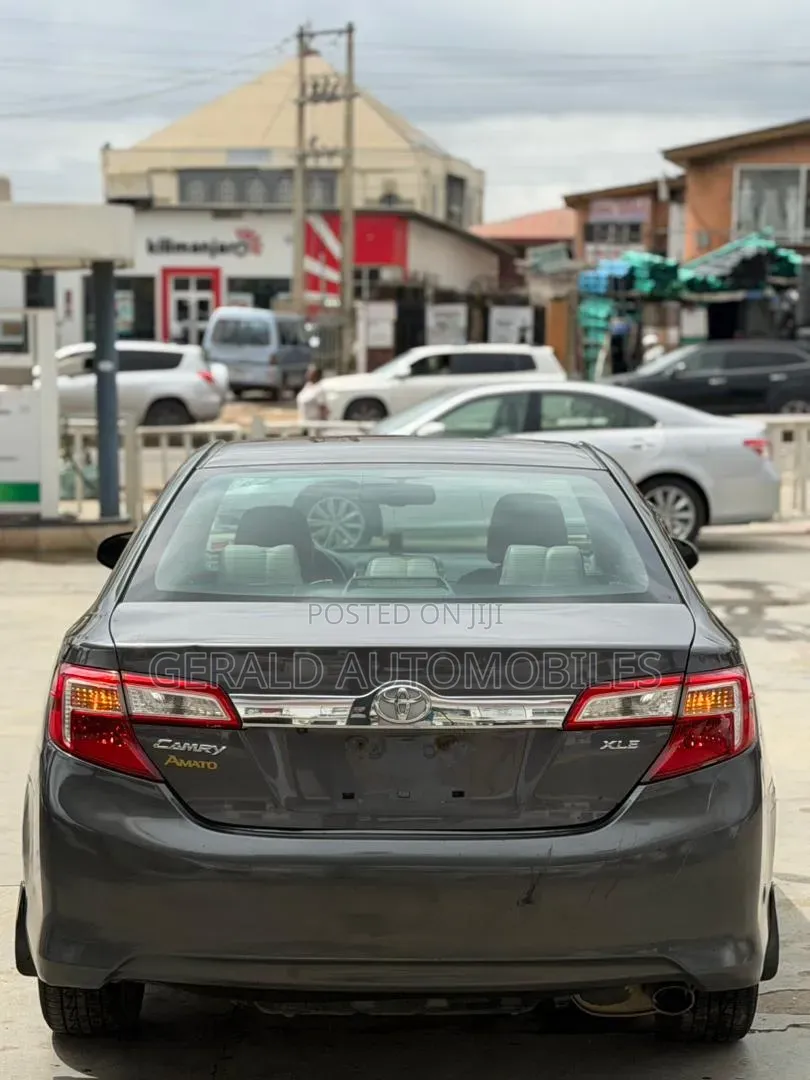 Toyota Camry 2013 Gray