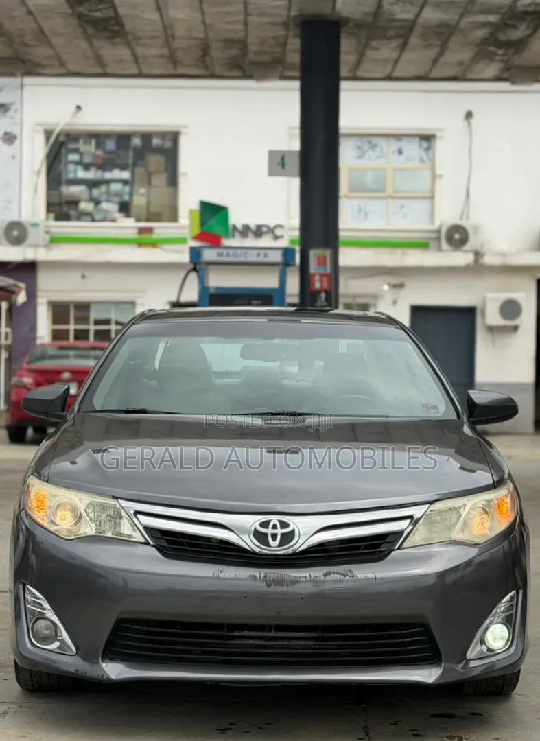 Toyota Camry 2013 Gray